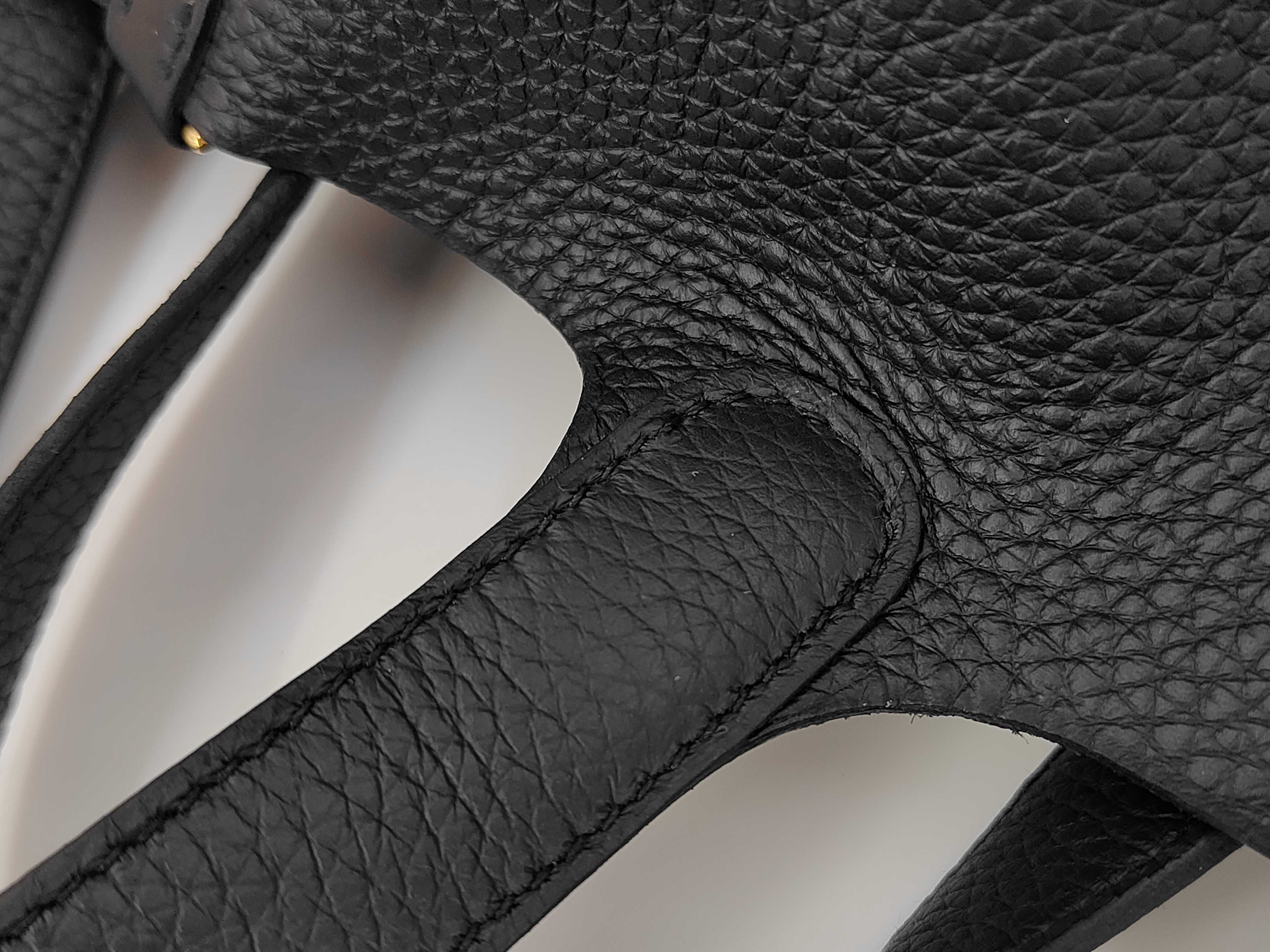 Picotin Lock 18 Black x Taurillon Clemence Leather x Gold Hardware x K Stamp 【KMI010IA】 Handbag — view 7