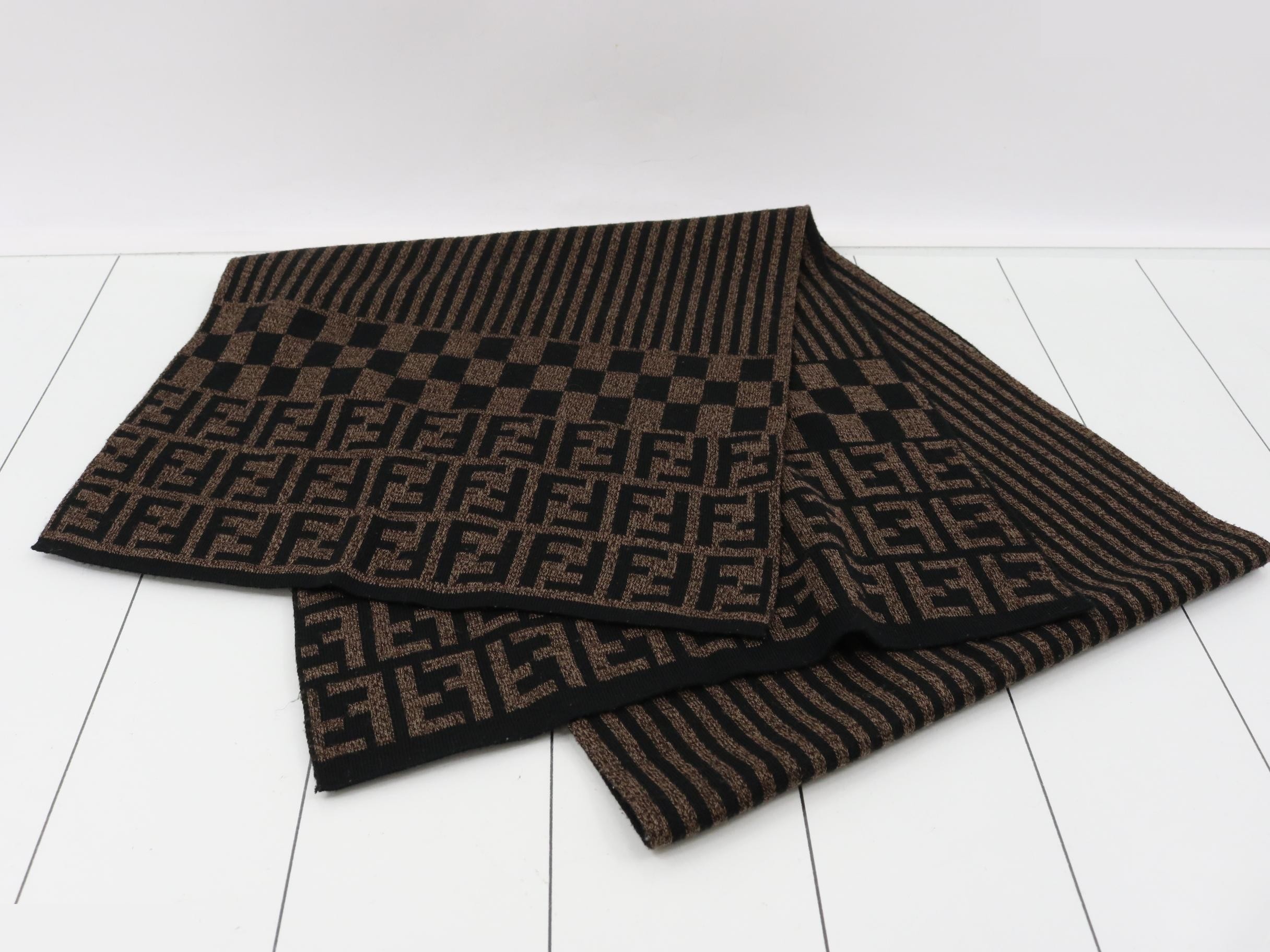 Other lines: Small items, accessories, and scarves — view 2