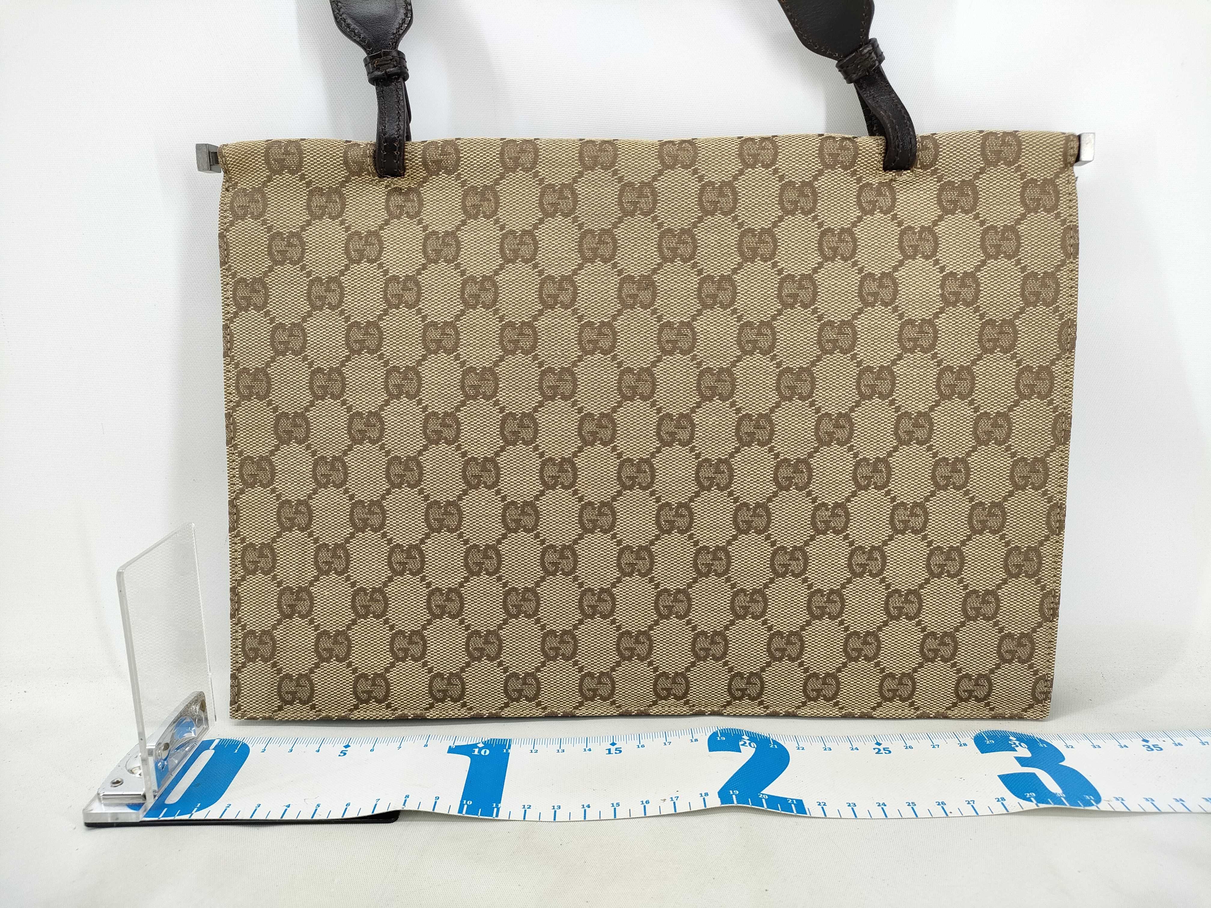 GG Canvas Gucci GG Shoulder Bag — view 2