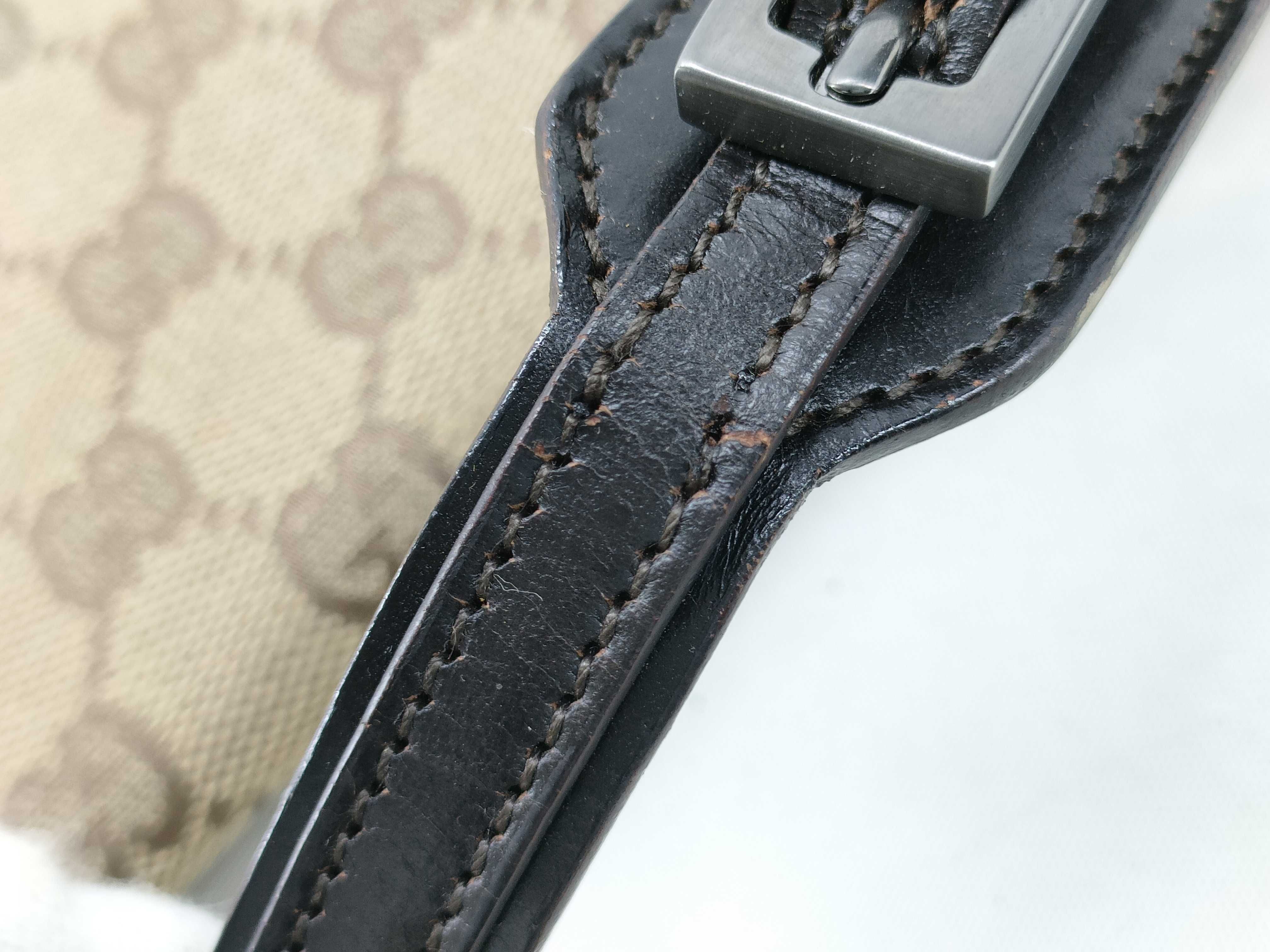 GG Canvas Gucci GG Shoulder Bag — view 6