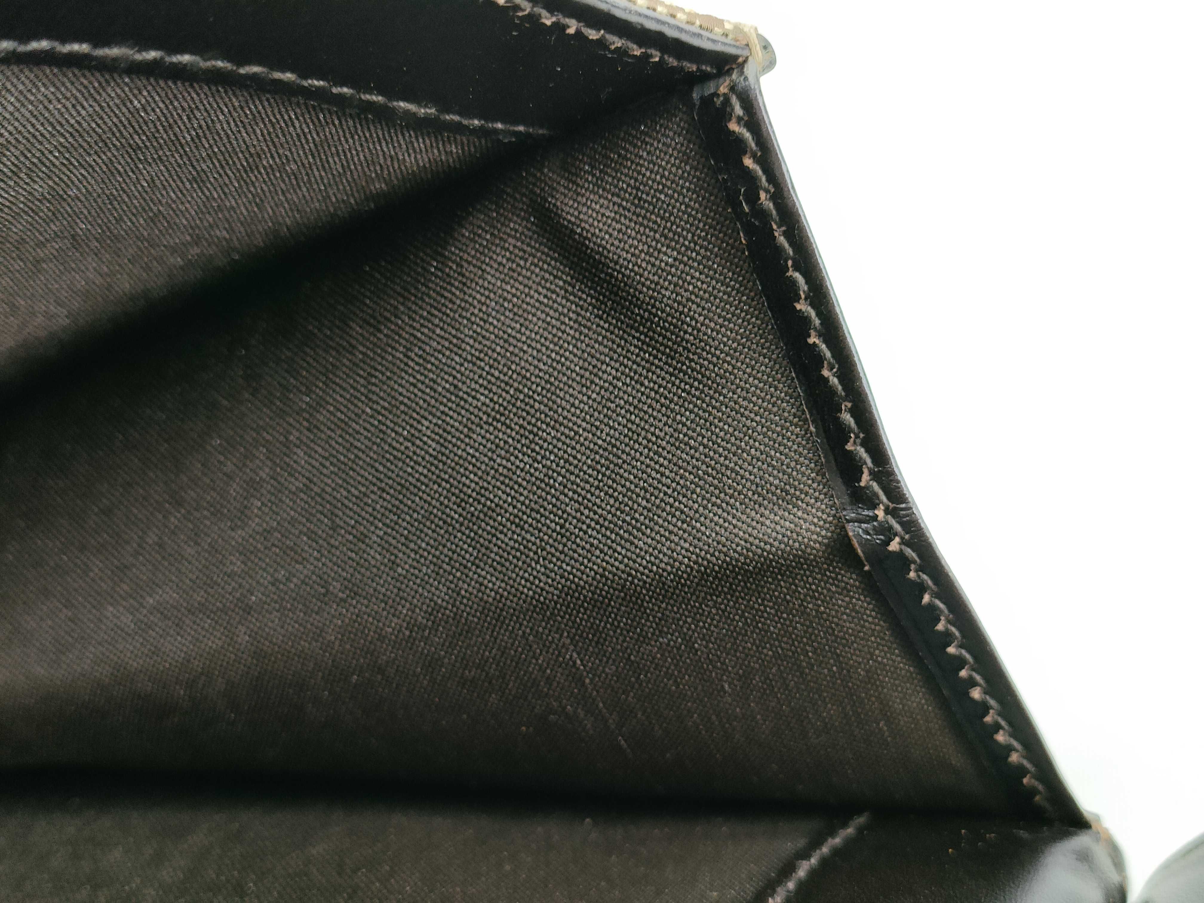 GG Canvas Gucci GG Shoulder Bag — view 10