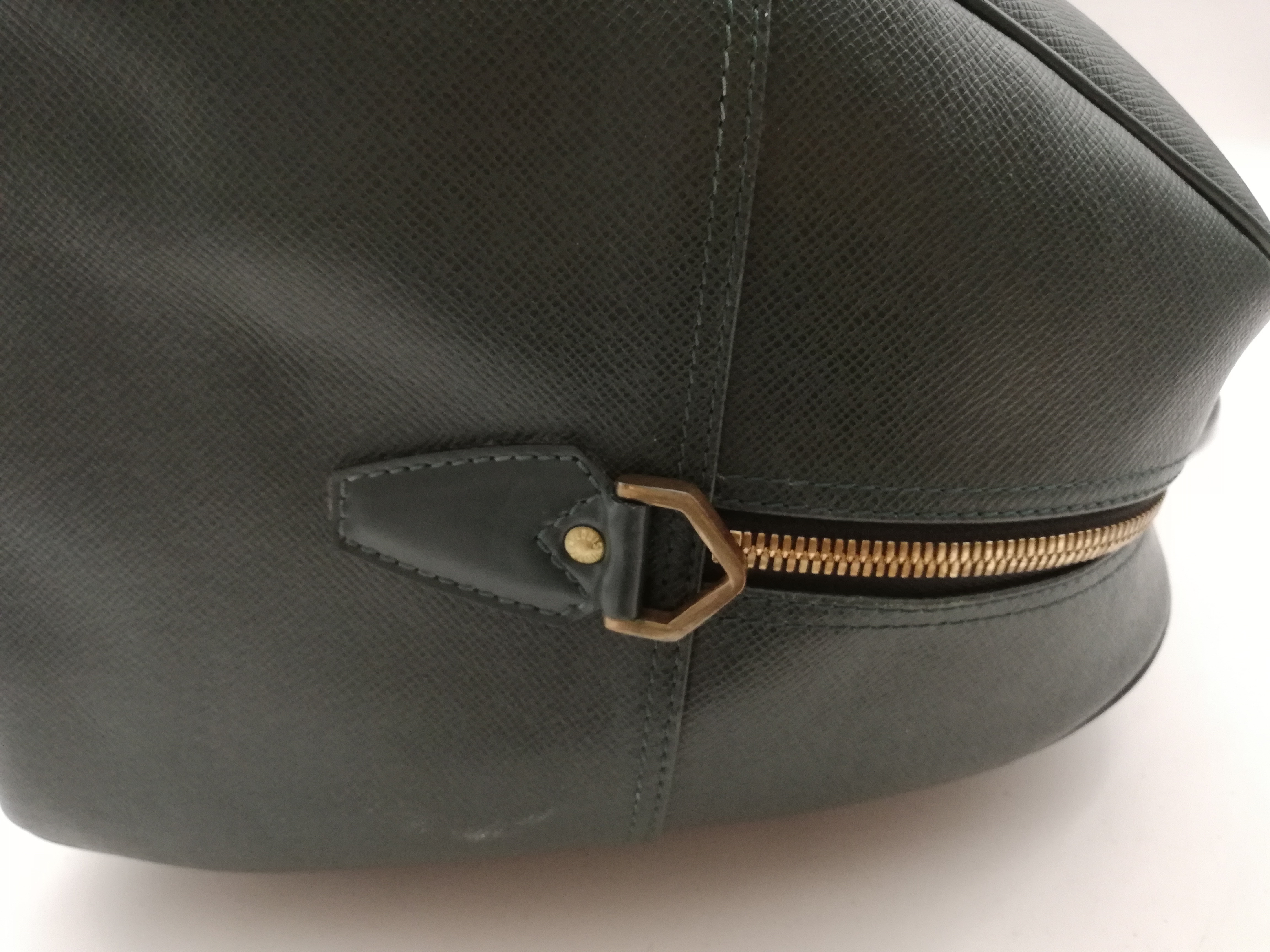 Taiga Kendall GM M30114 Shoulder Strap Boston Bag — view 12