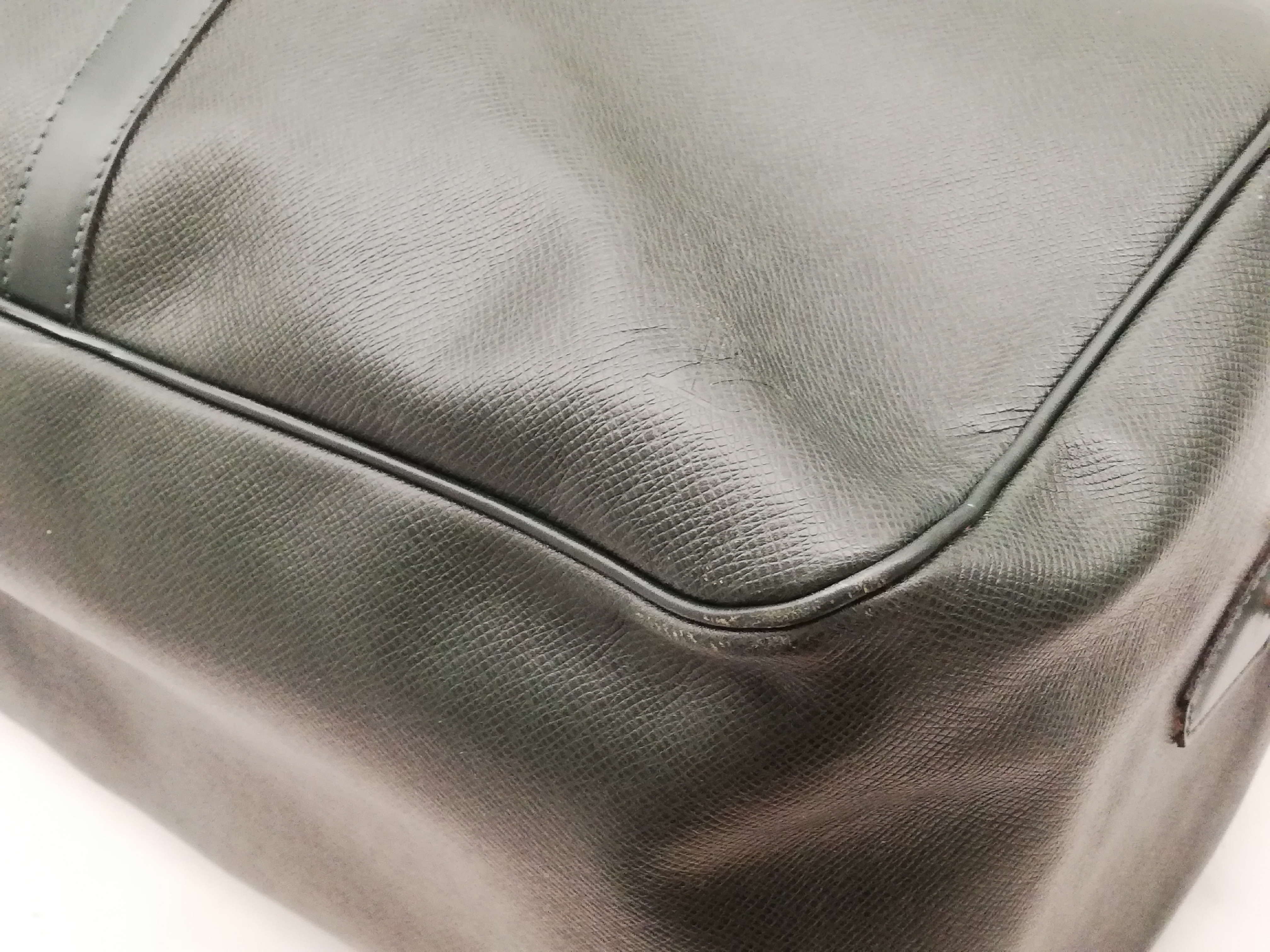 Taiga Kendall GM M30114 Shoulder Strap Boston Bag — view 9