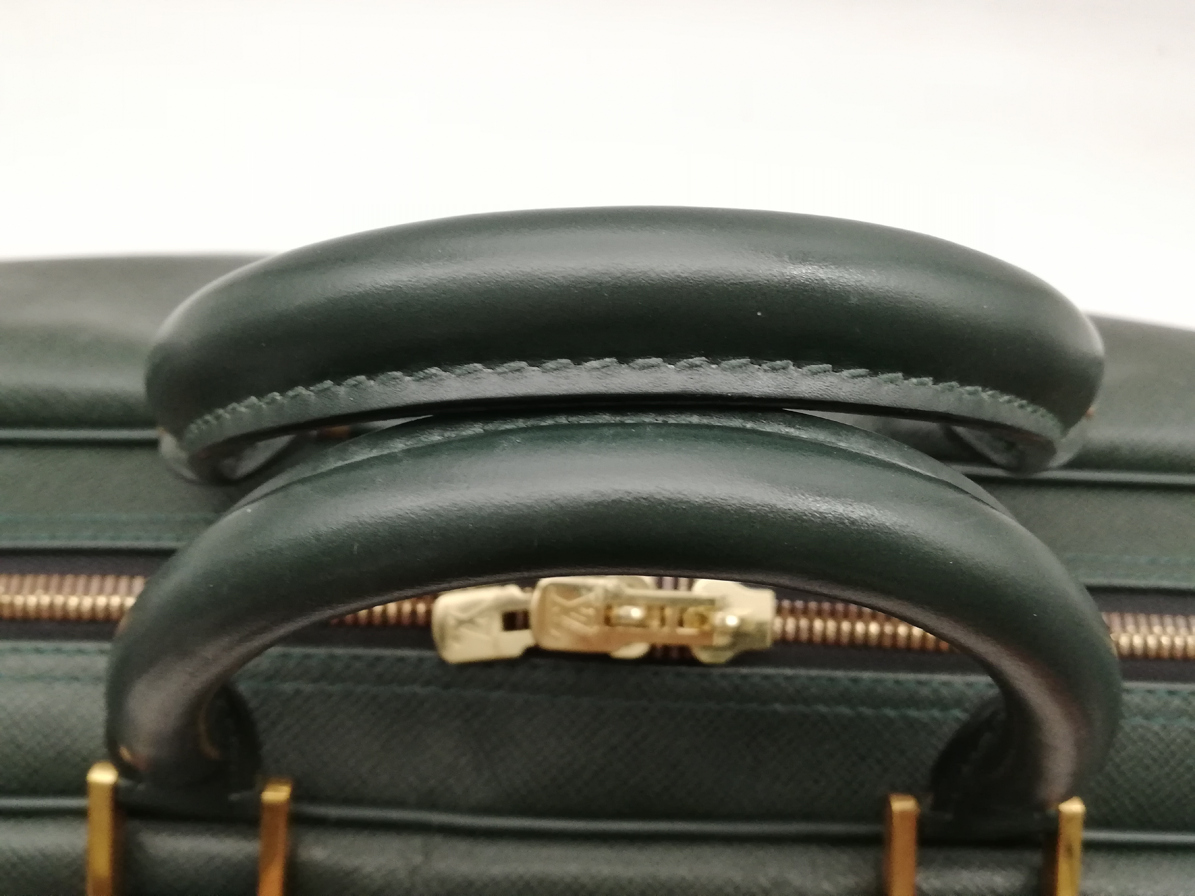 Taiga Kendall GM M30114 Shoulder Strap Boston Bag — view 10