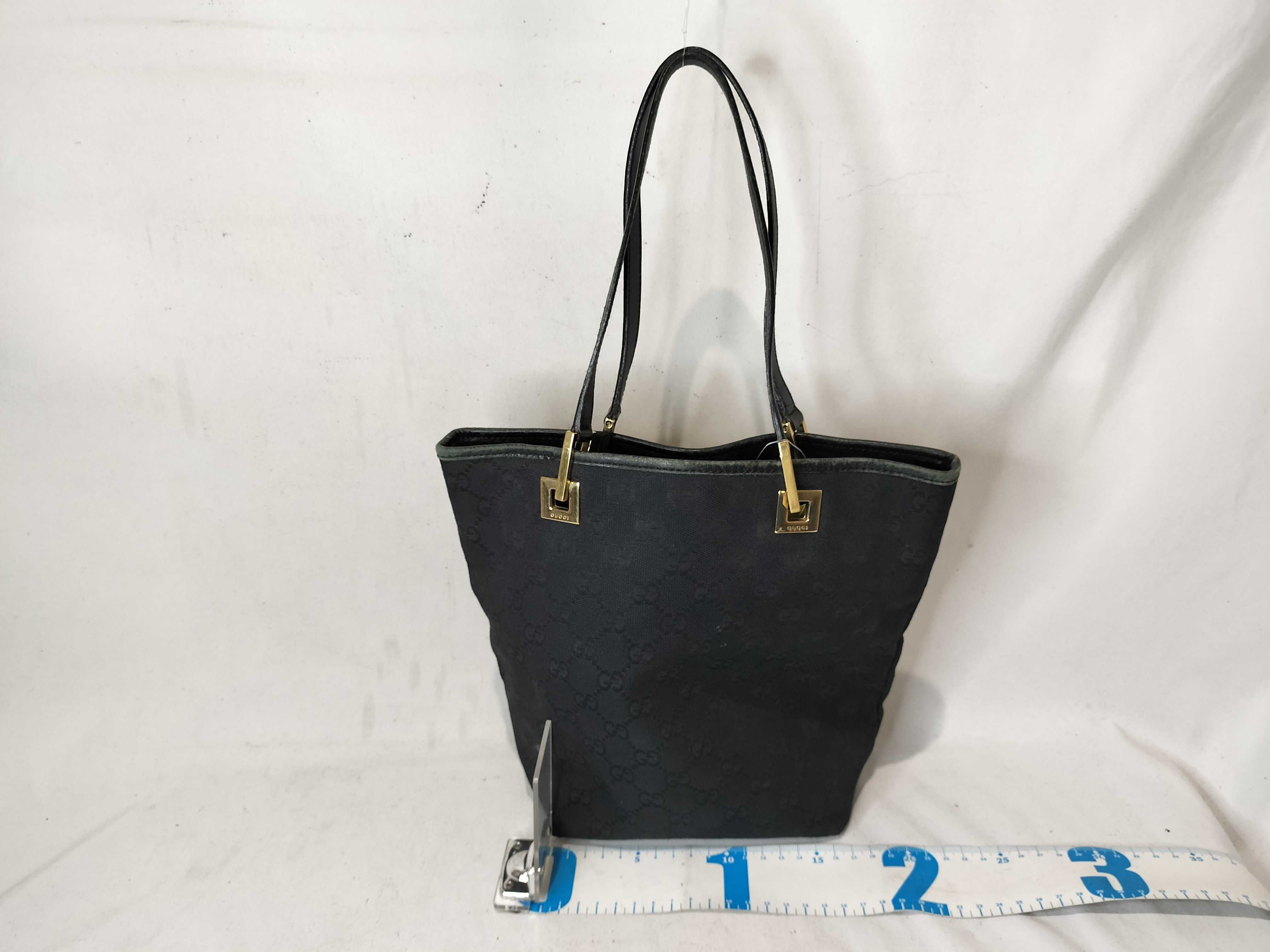 GG Canvas 002 1099 Hand Tote Bag — view 2