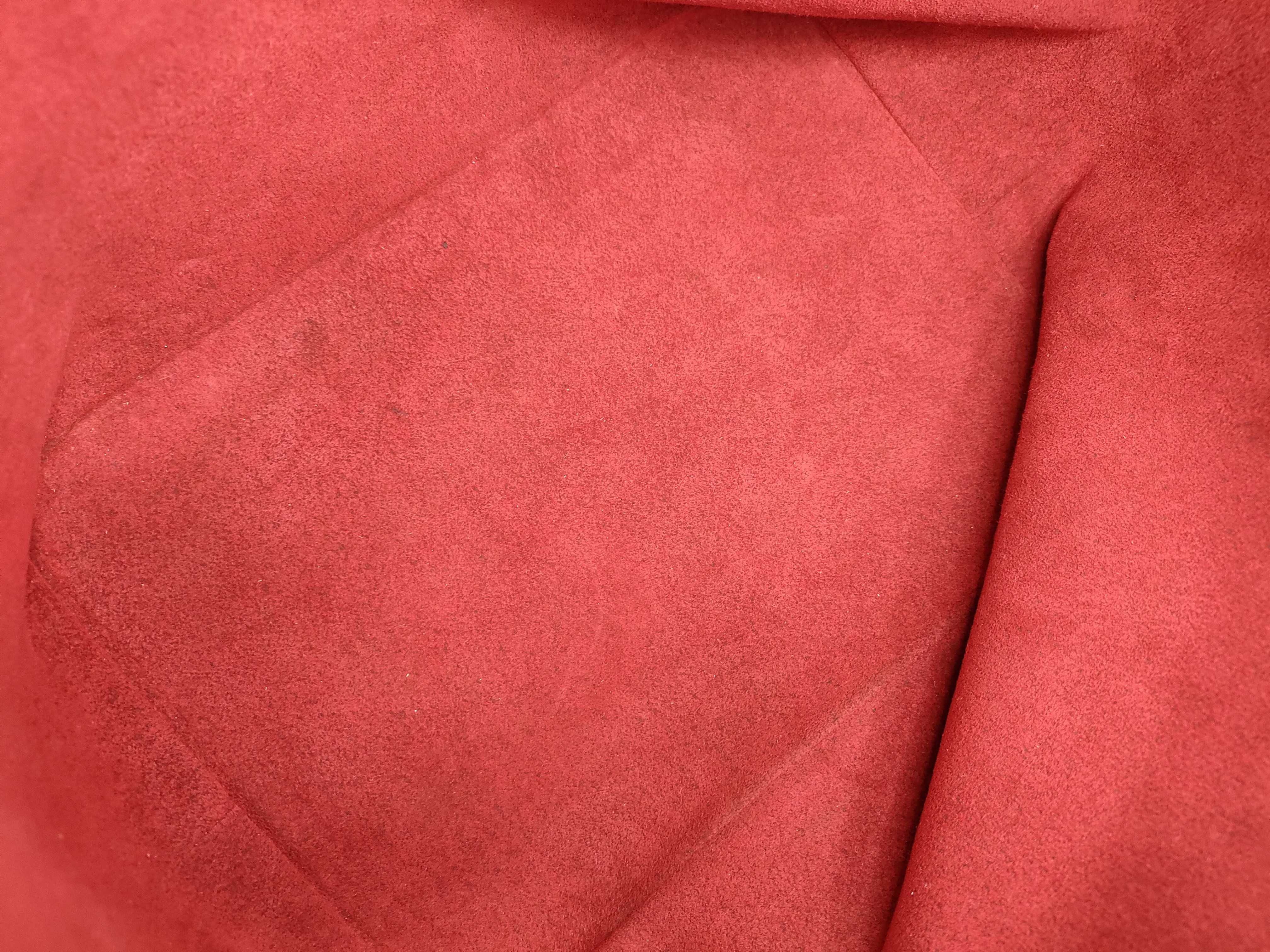 Epi LV Bag Epi Noe Shoulder Bag — view 9