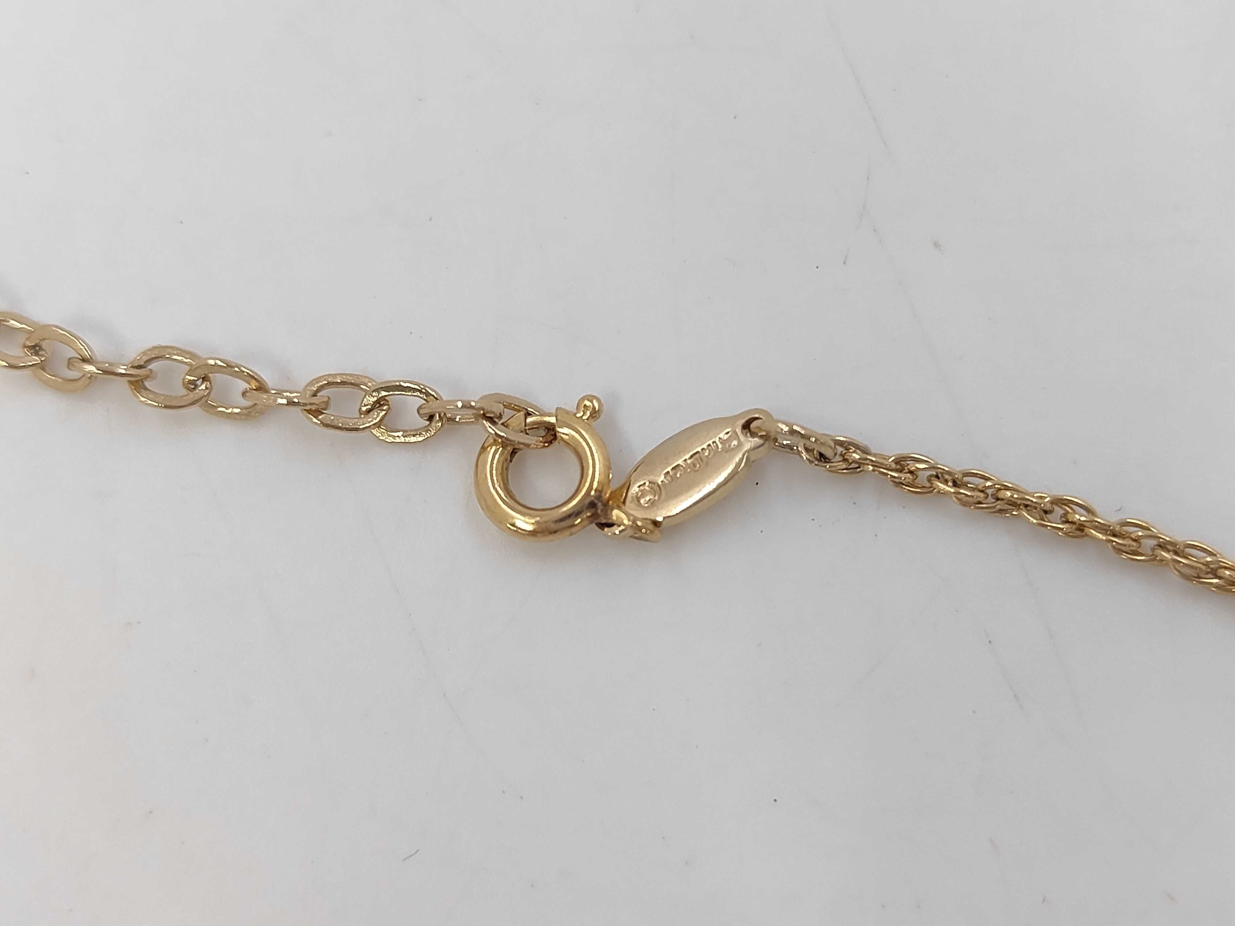 necklace — view 3