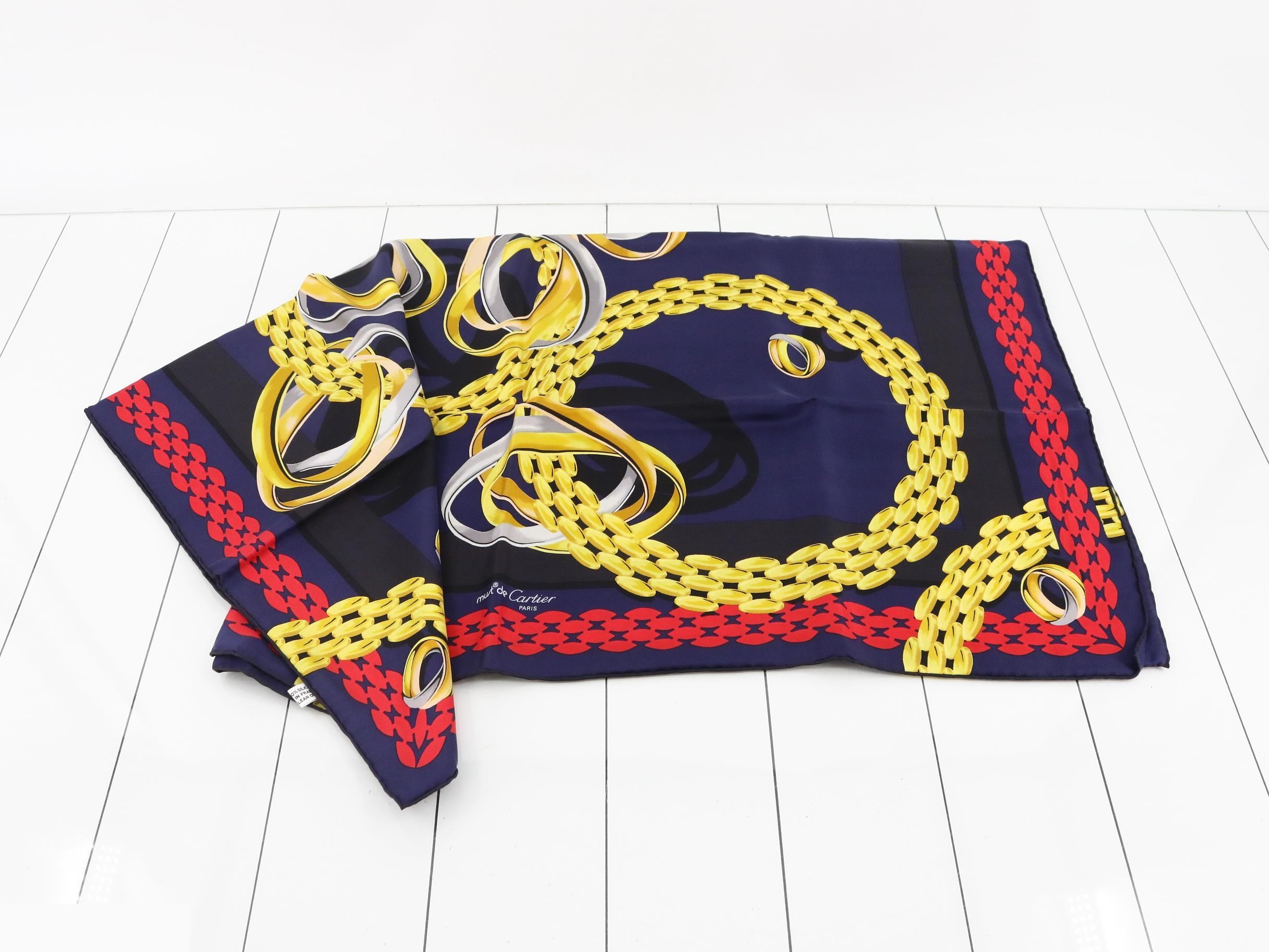 scarf — view 3