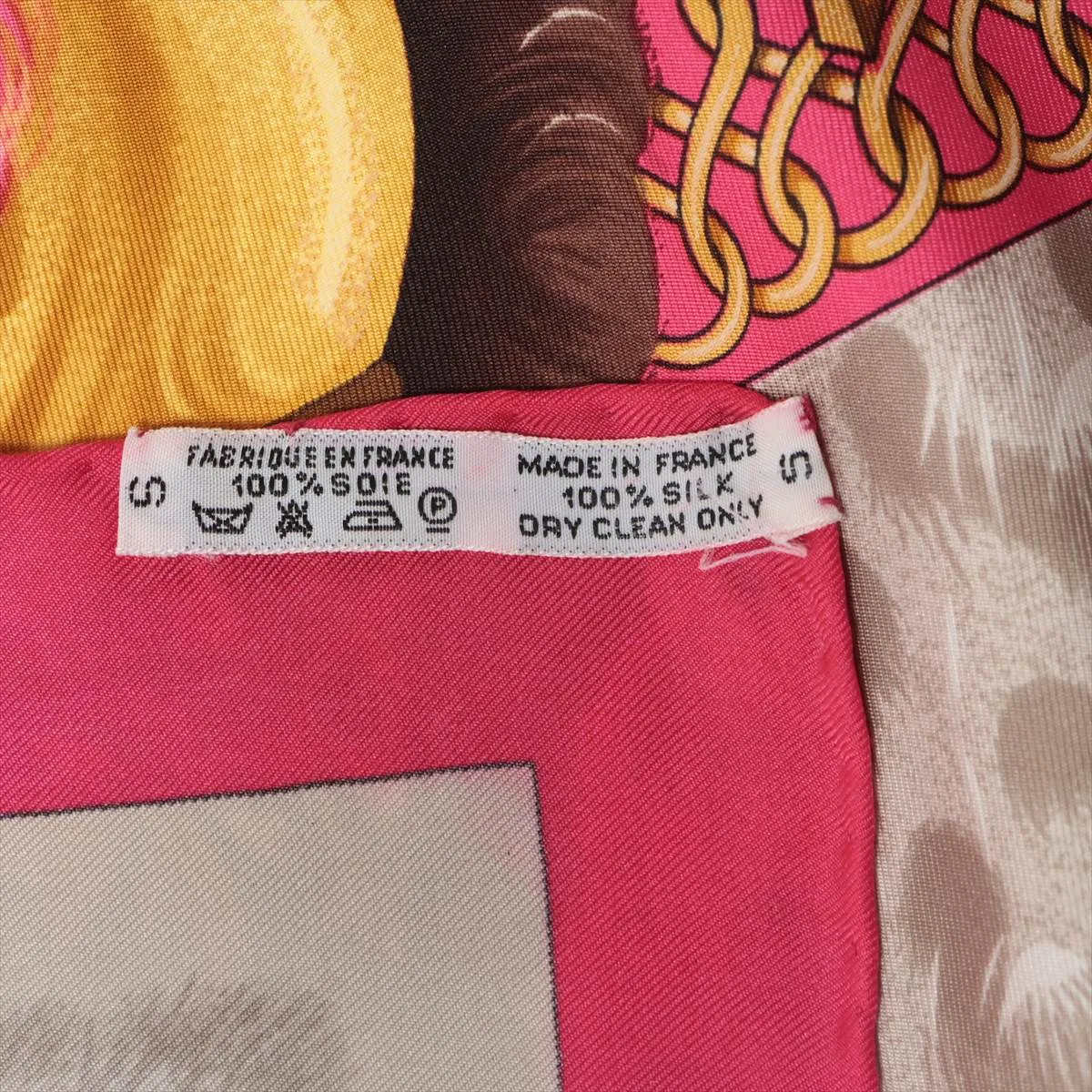 Carre 90 CASQUES et PLUMETS (Helmets Without Faces) Scarf, Silk, Pink, Shows signs of wear, — view 7