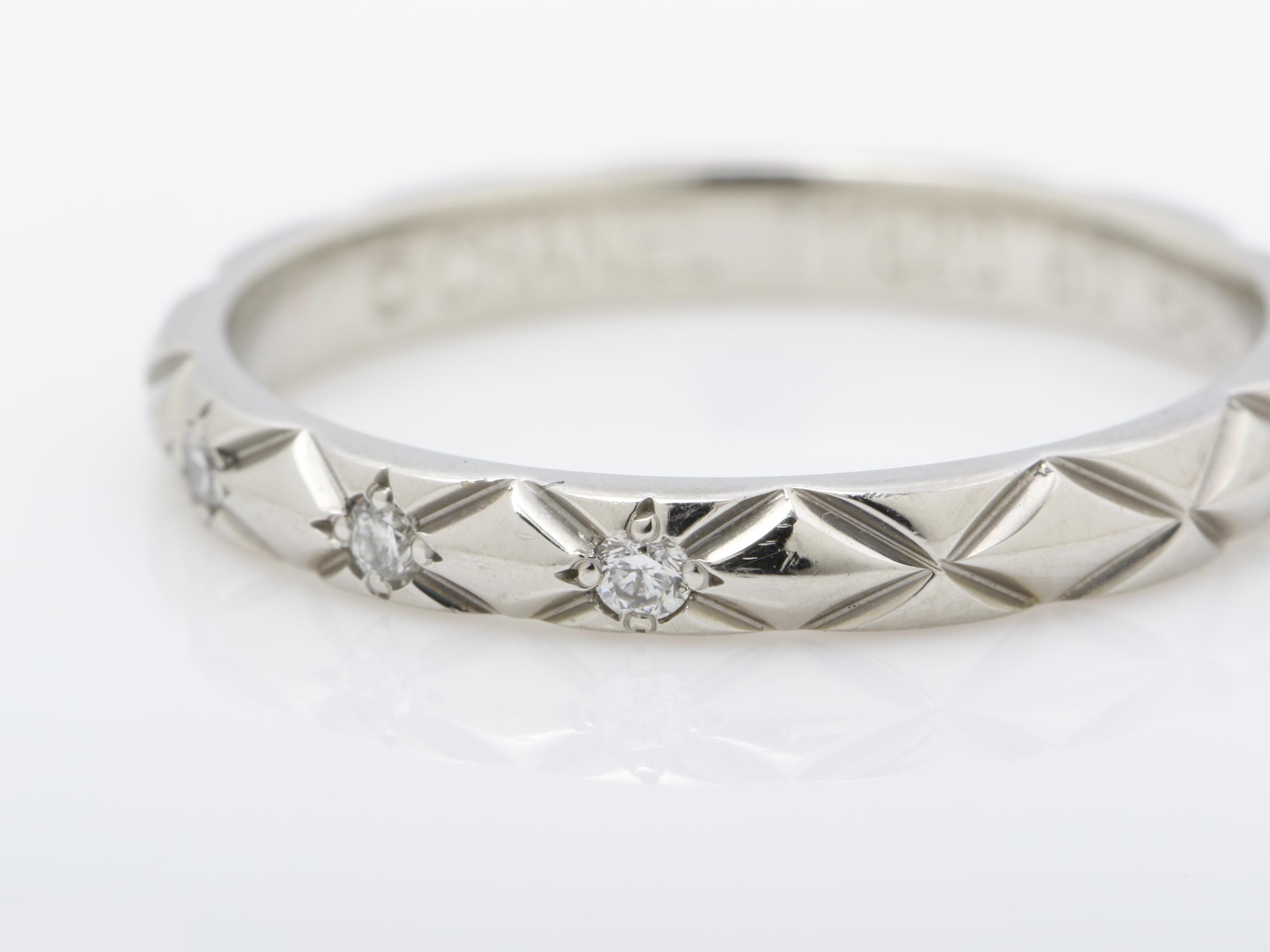 Pt950 Matelassé 3-Diamond Ring, 2.86g, Size #50 — view 3