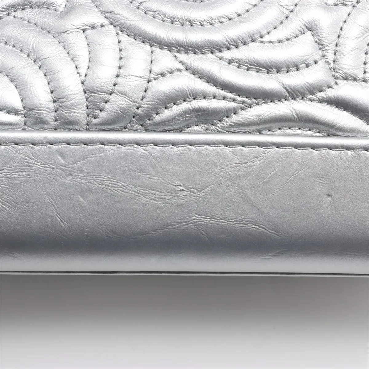 Gabriel de Chanel leather shoulder bag silver gold x silver hardware 28130483 28th series — view 12