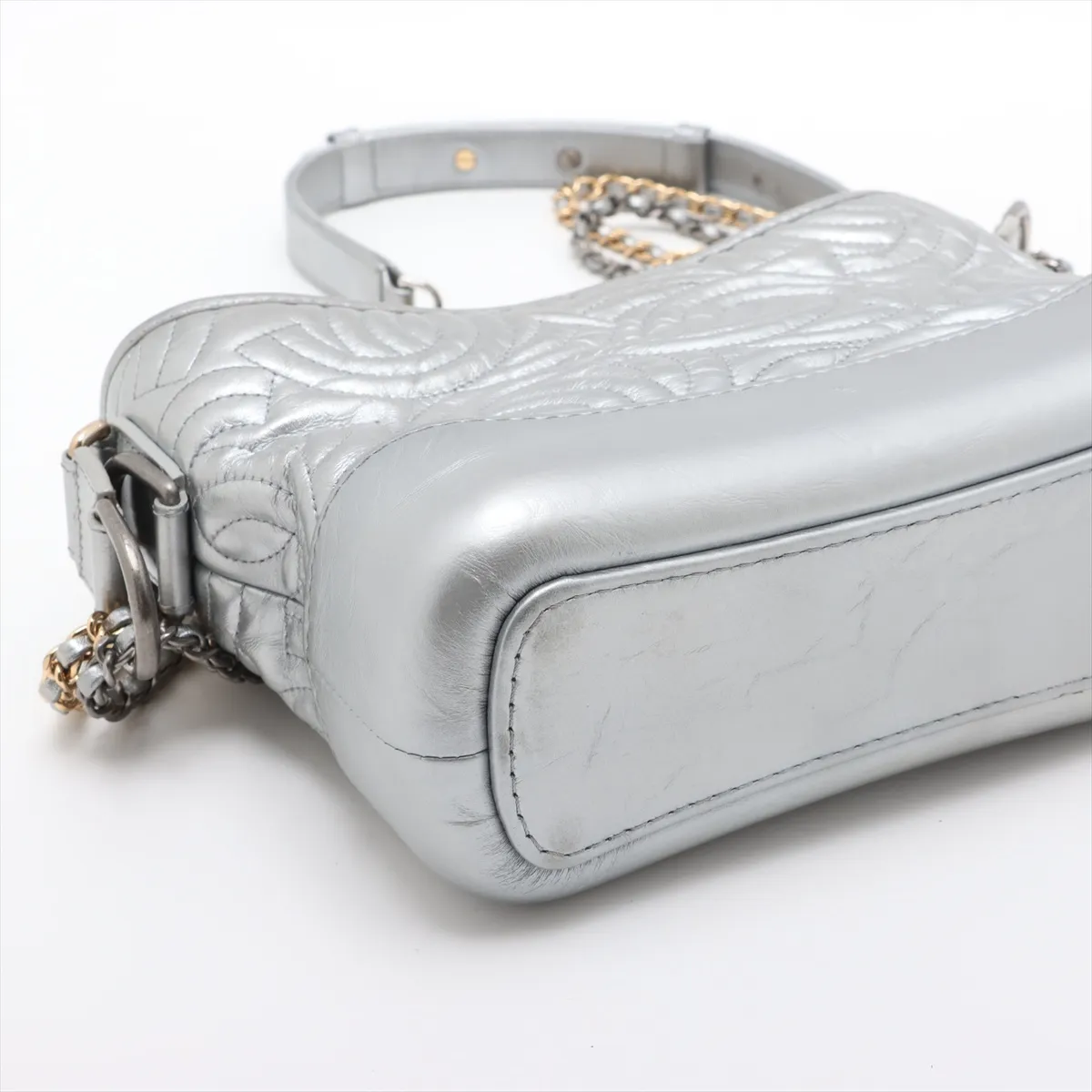 Gabriel de Chanel leather shoulder bag silver gold x silver hardware 28130483 28th series — view 4