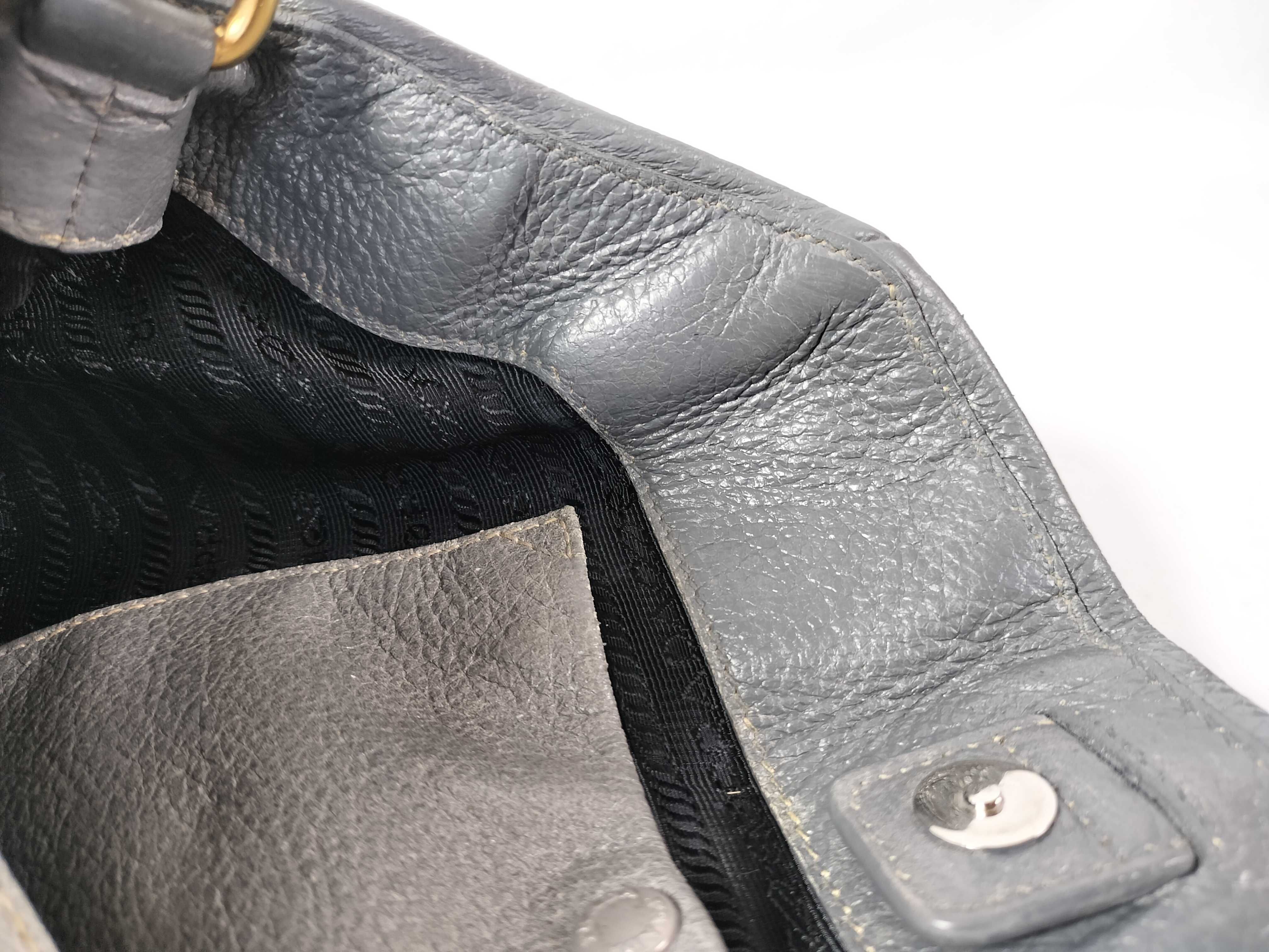 Silver Lettering Logo Vitello Daino Handbag — view 11
