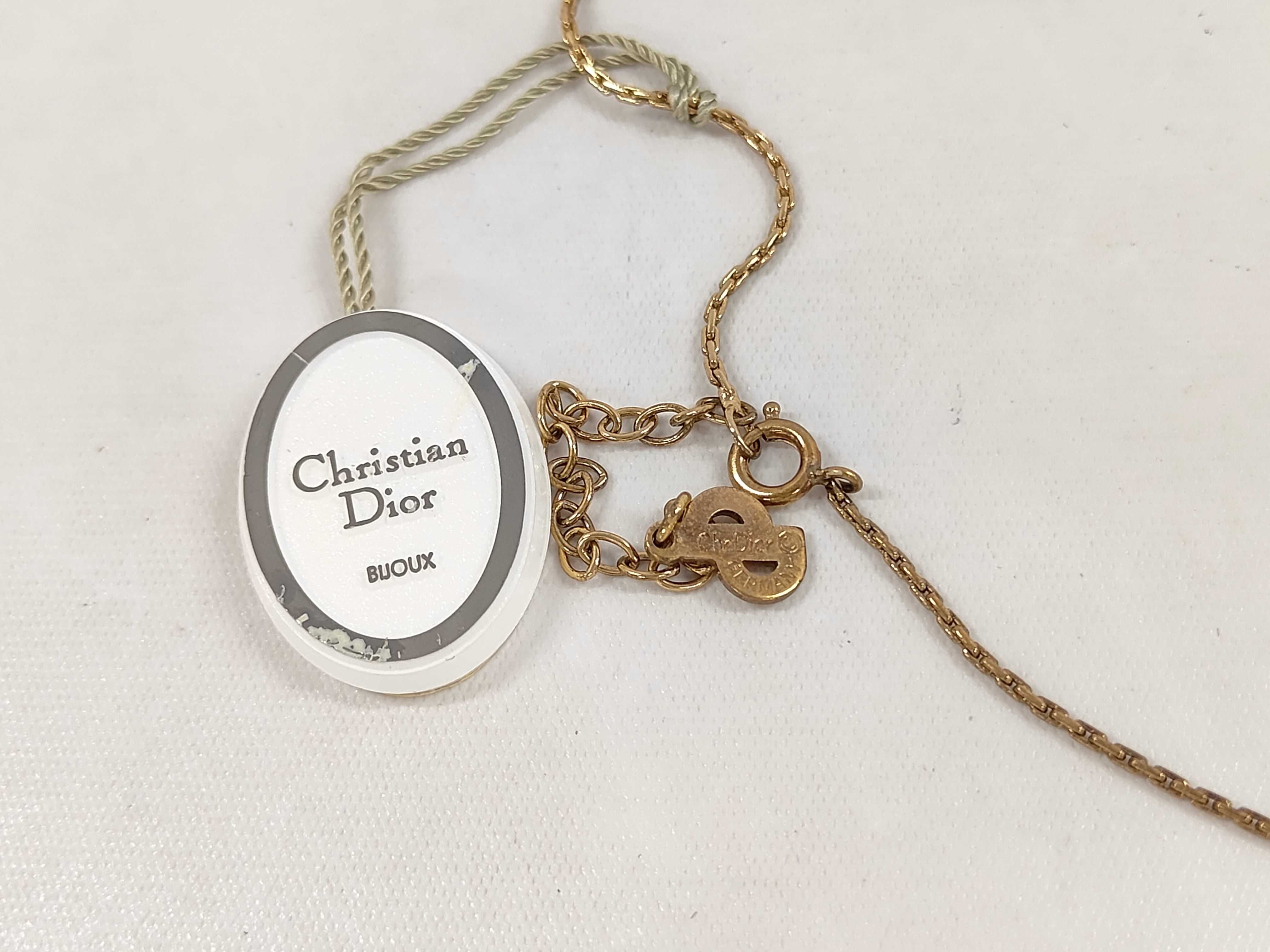 round logo necklace — view 4