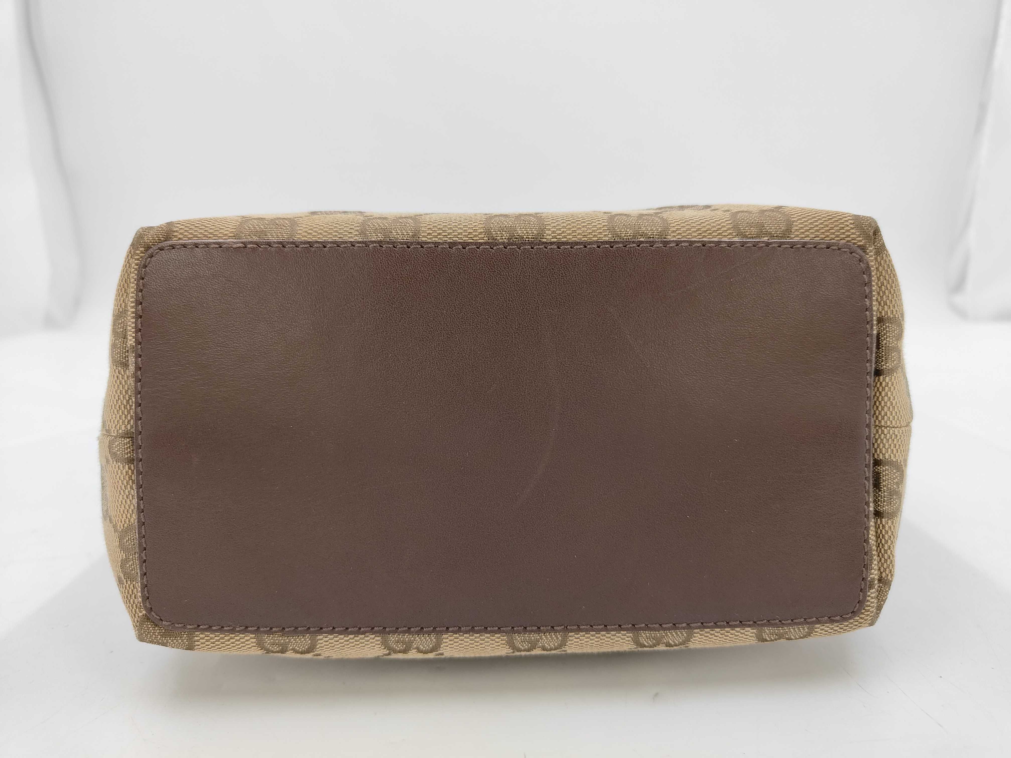 GG Canvas Shoulder Bag Handbag — view 3