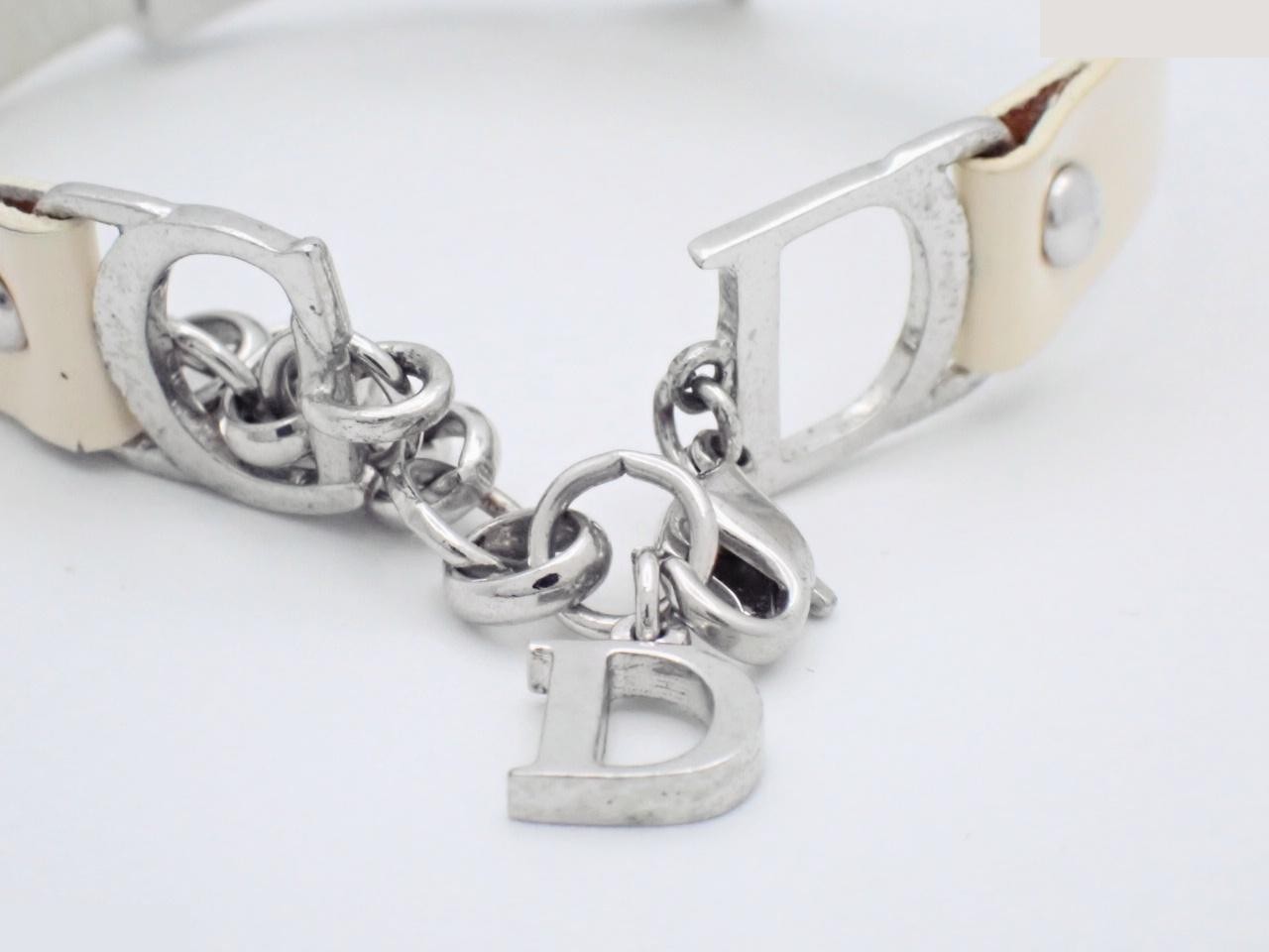Trotter Flower Bracelet, wrist circumference approximately 21.5 cm — view 3