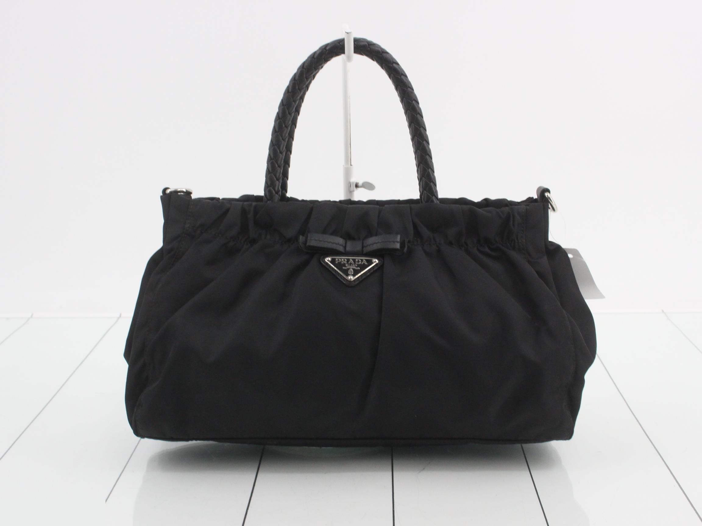 Other lines: Bags and shoulder bags
