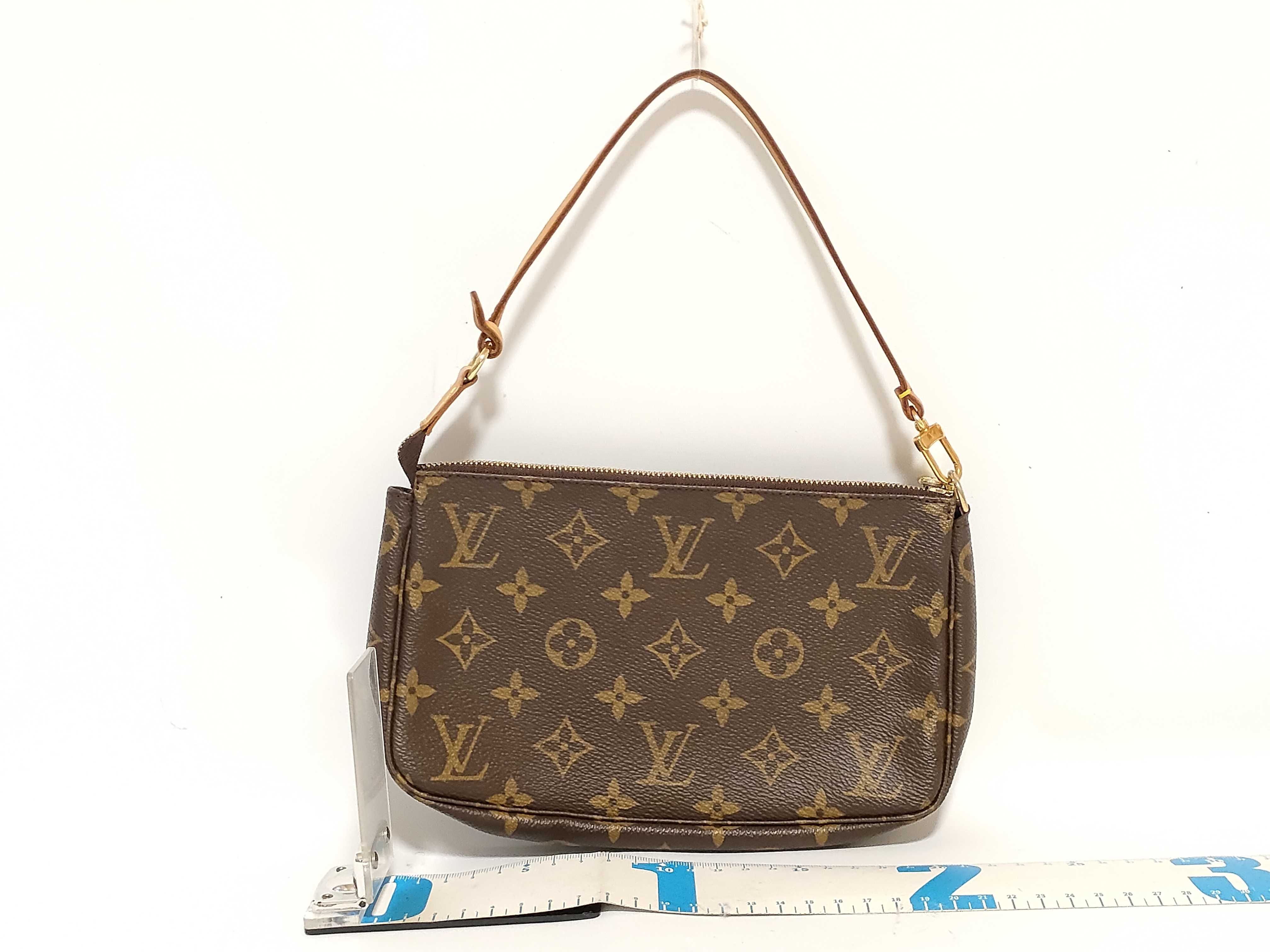Monogram Accessoires Pouch — view 2
