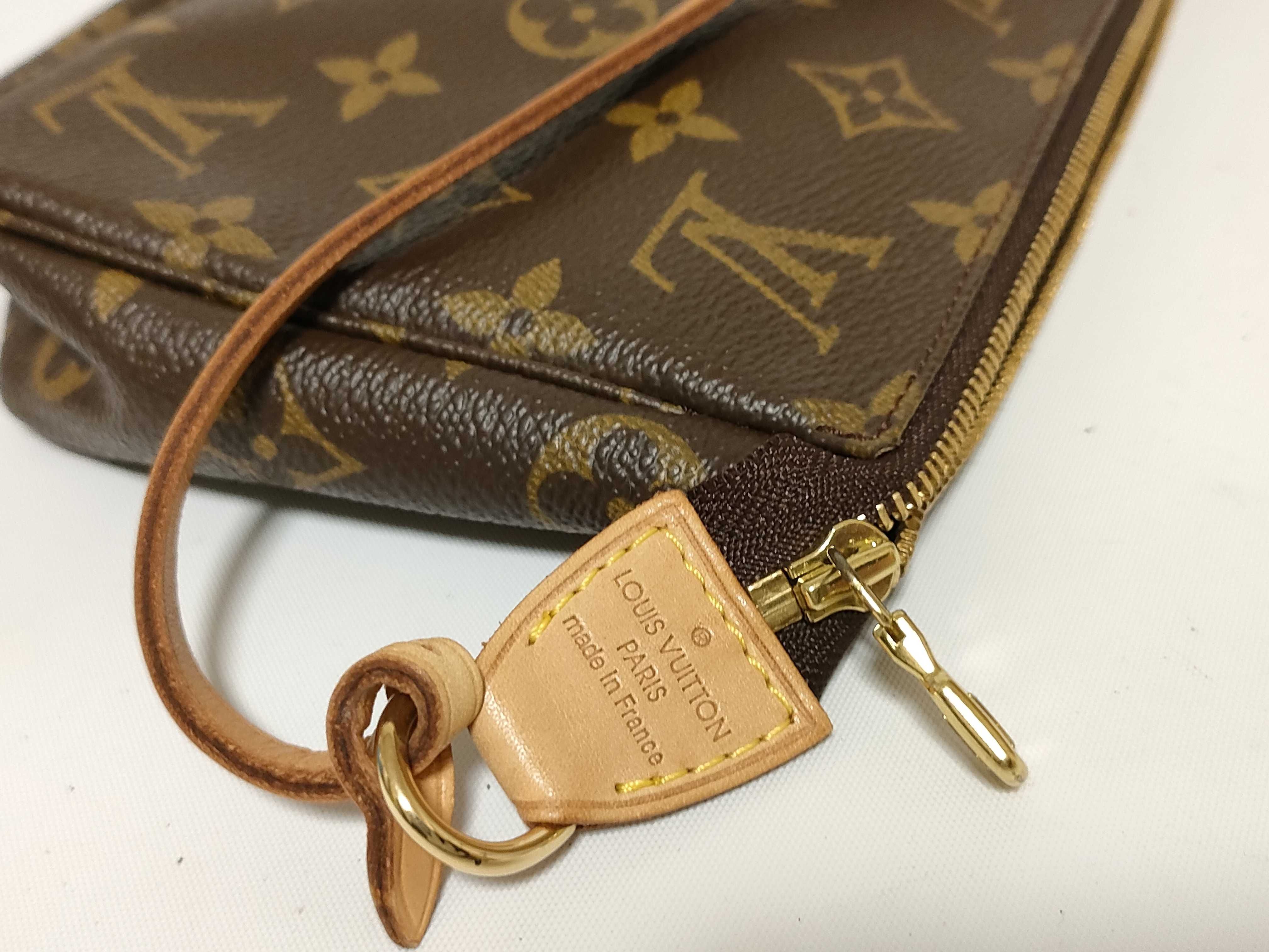 Monogram Accessoires Pouch — view 11
