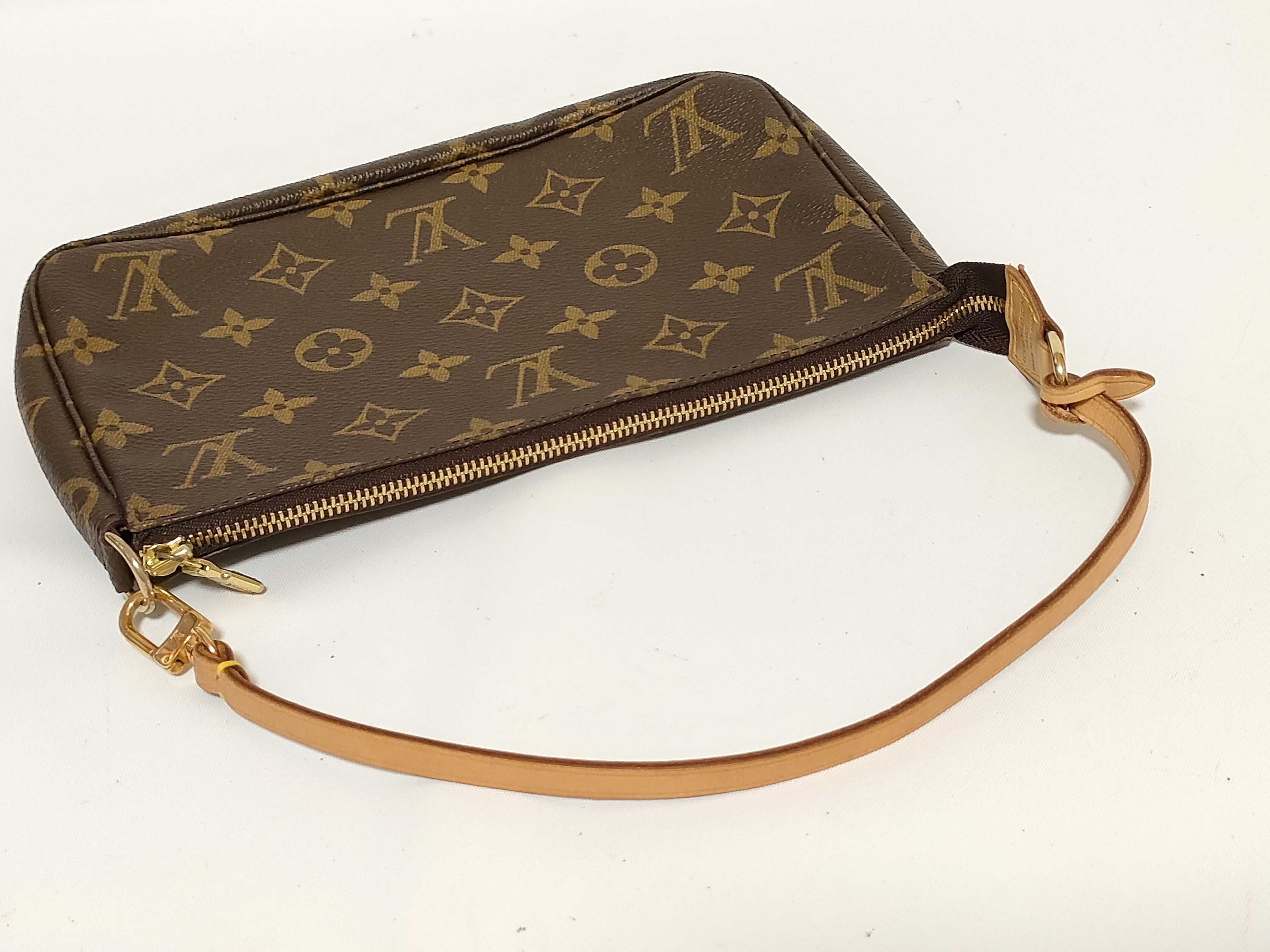 Monogram Accessoires Pouch — view 3