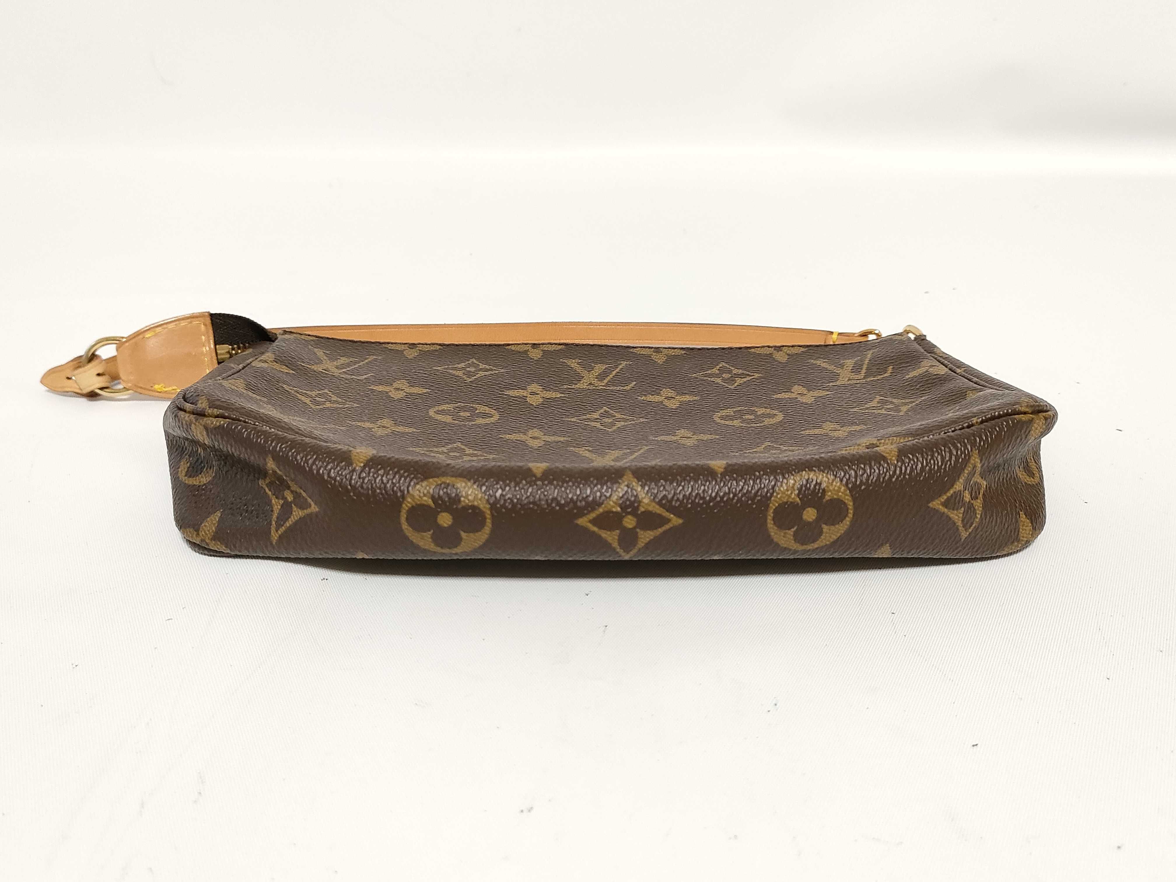 Monogram Accessoires Pouch — view 8