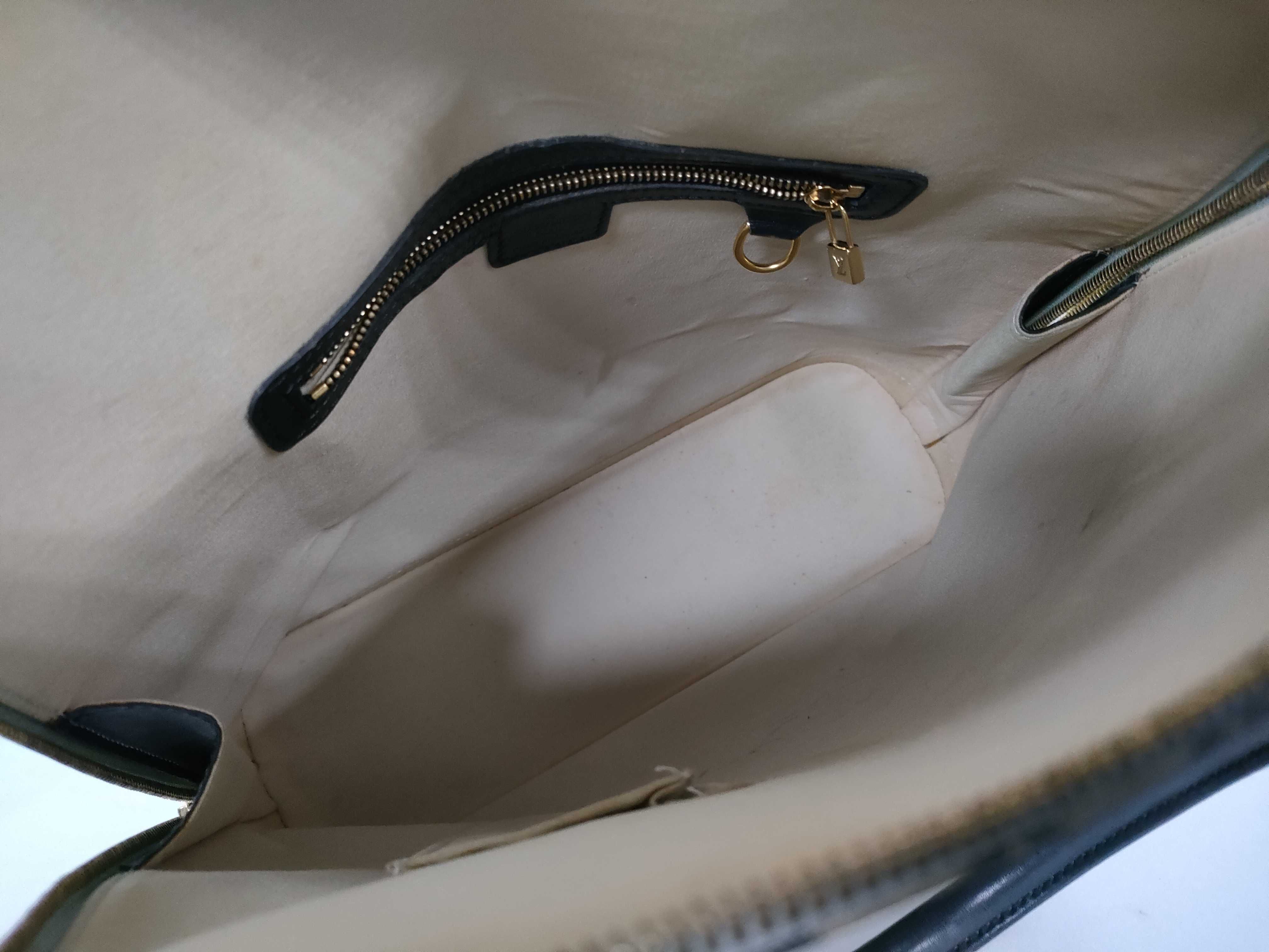 Monogram Mini Alma O M92202 Handbag — view 9