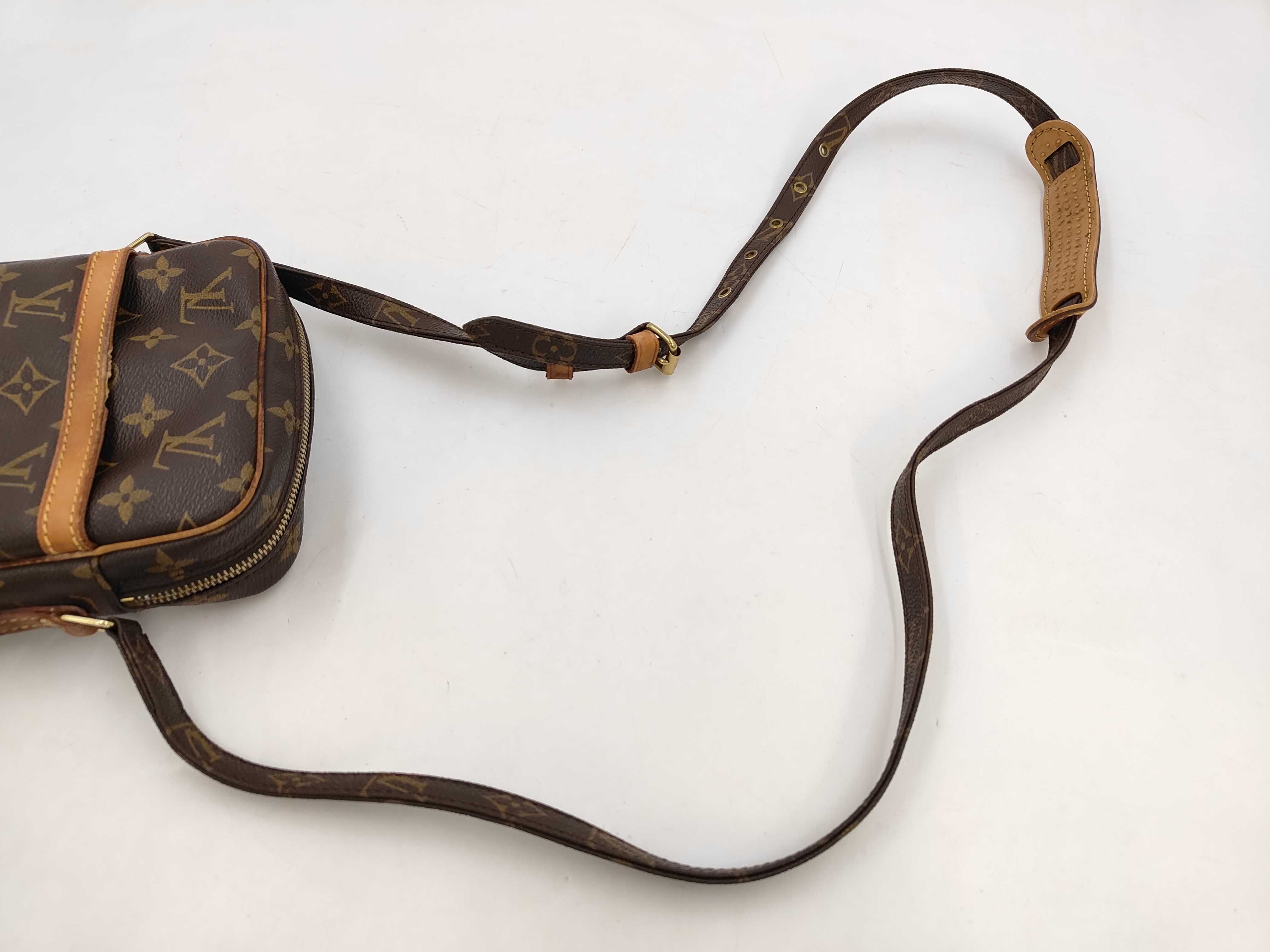 Monogram Louis Vuitton Monogram Danube TH2009 Shoulder Bag — view 5