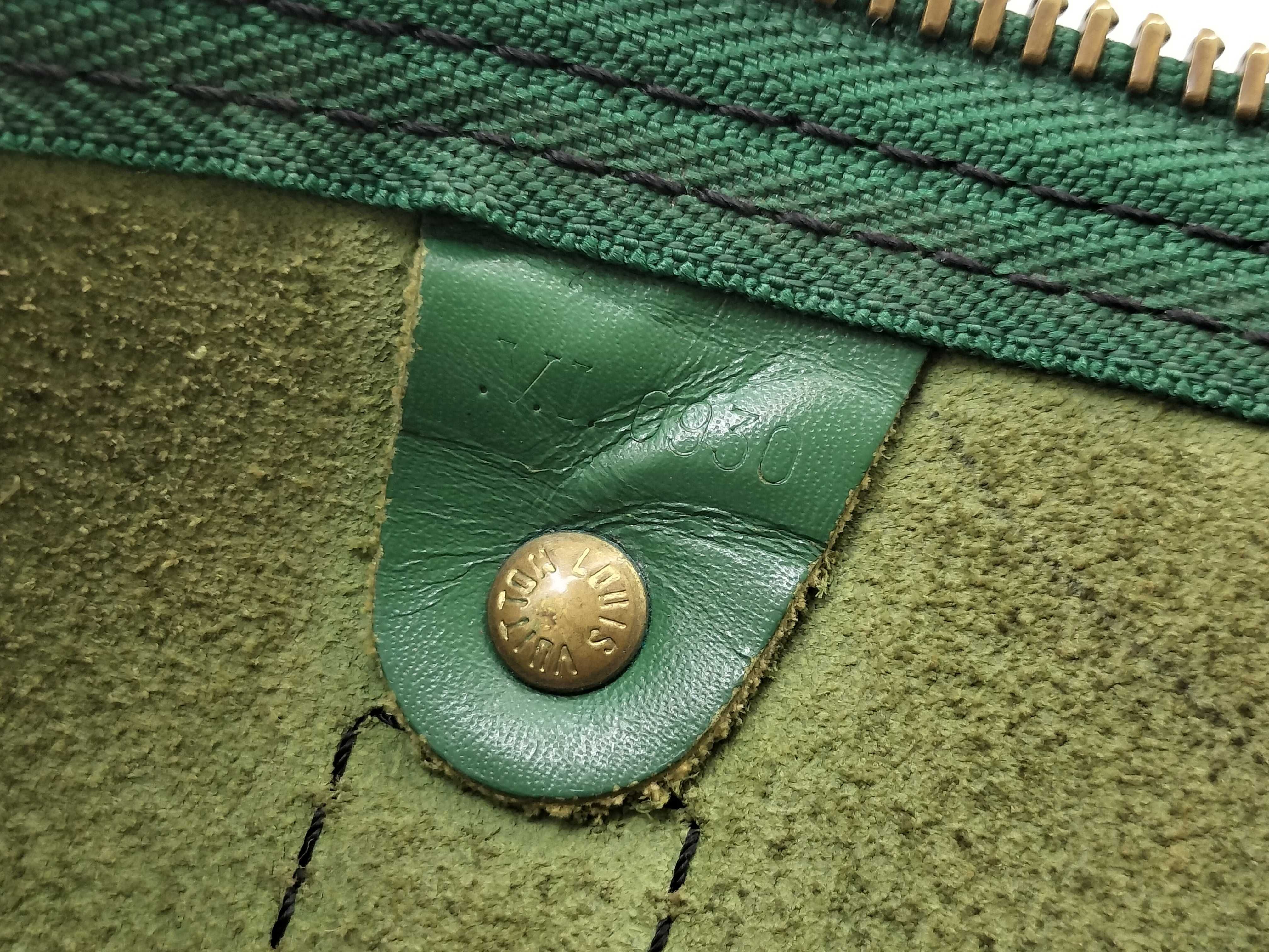 Epi LV Keepall Epi Boston Bag — view 12