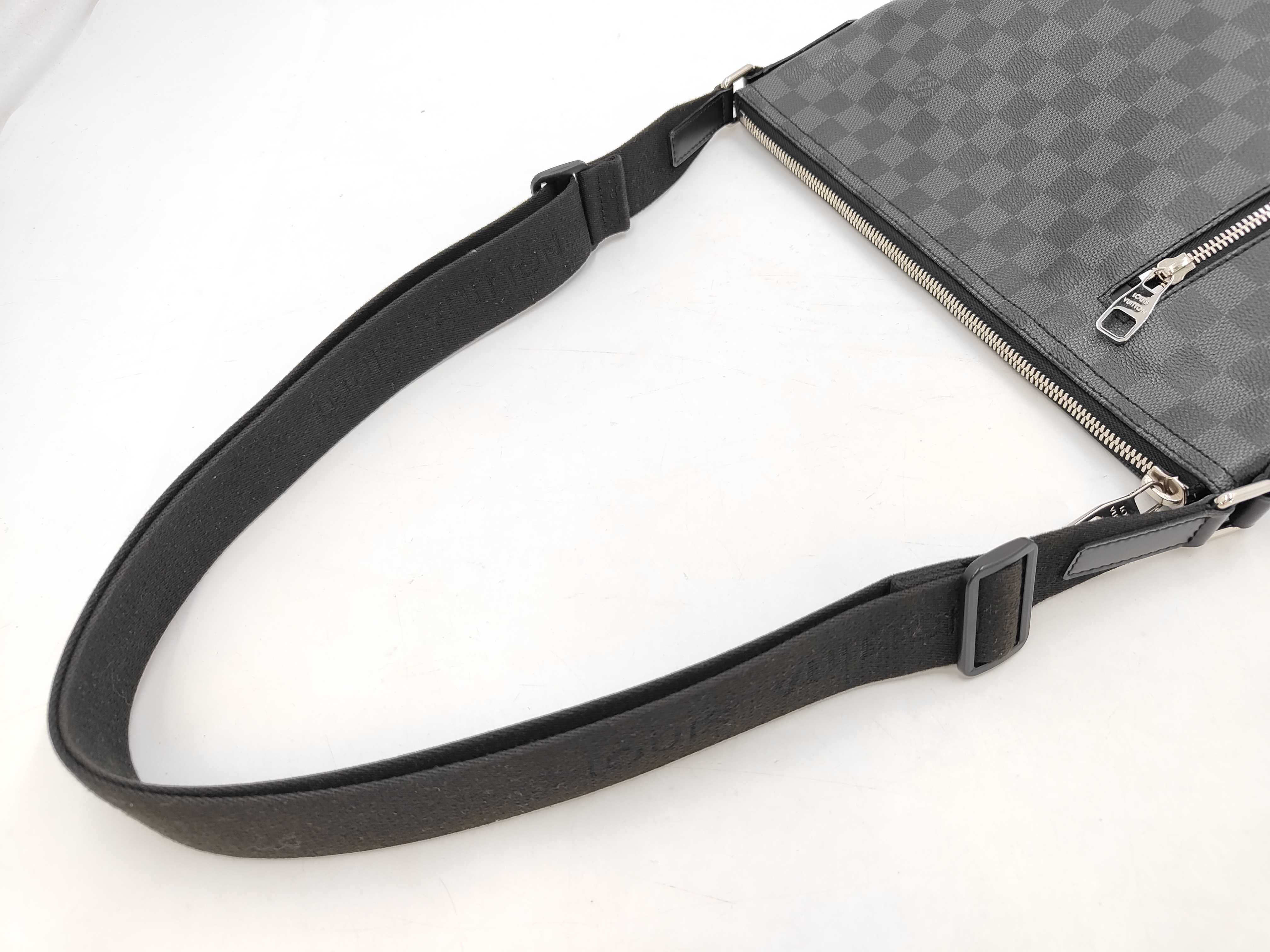 Damier Graphite Mick PM N41211 Shoulder Bag — view 5