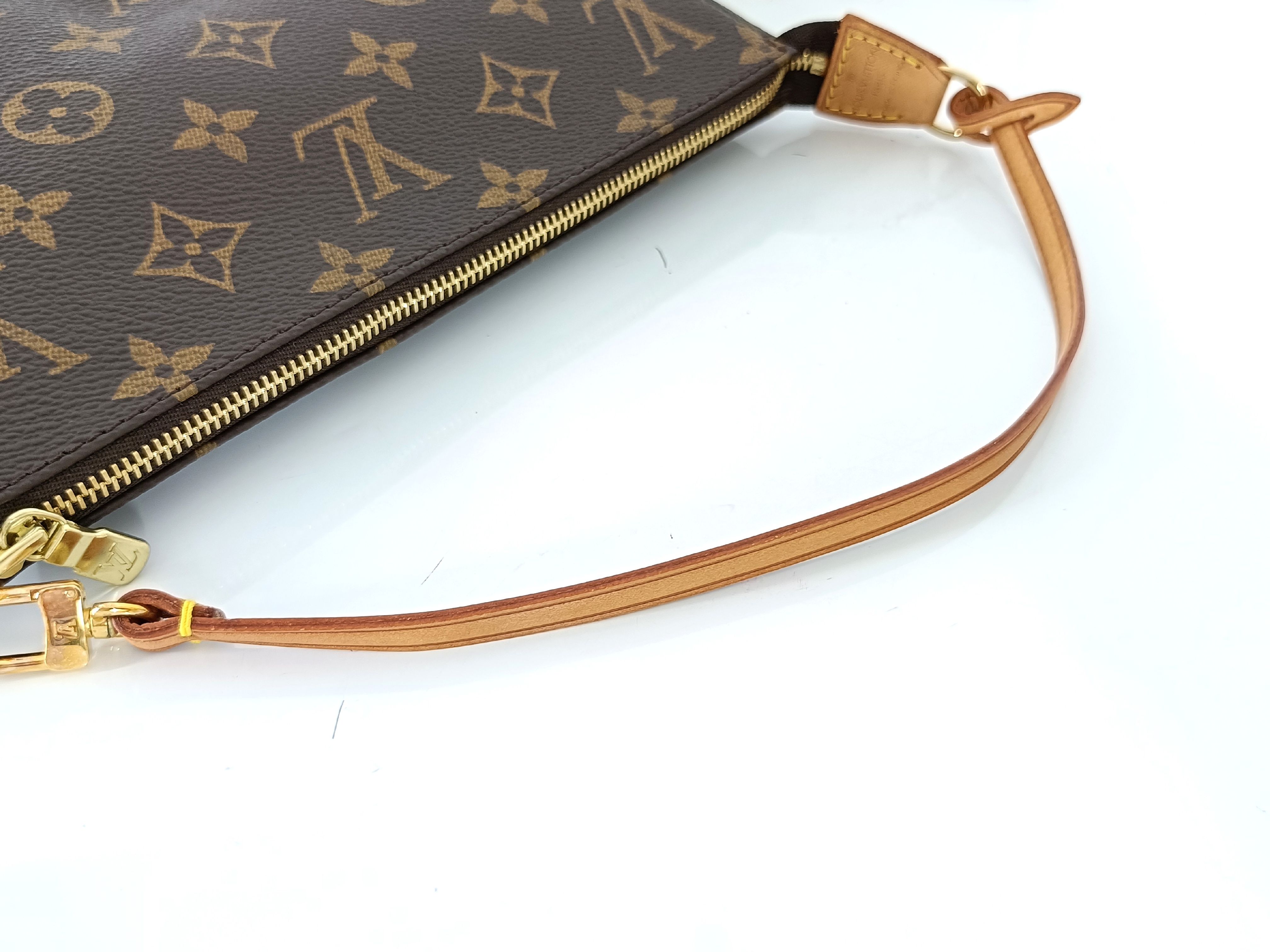 Monogram Pochette Accessoires M51980 AR0959 Pouch — view 3