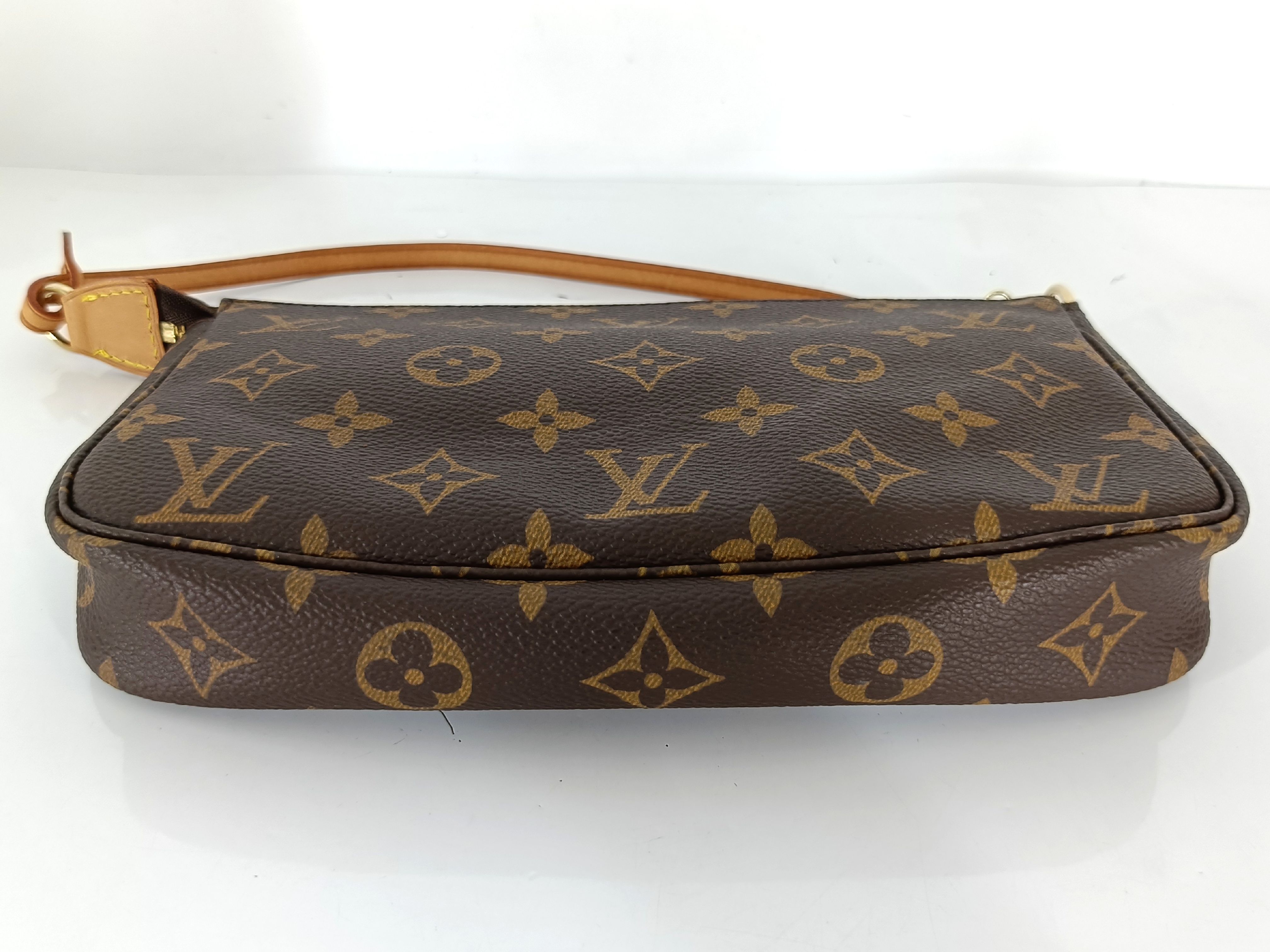 Monogram Pochette Accessoires M51980 AR0959 Pouch — view 8