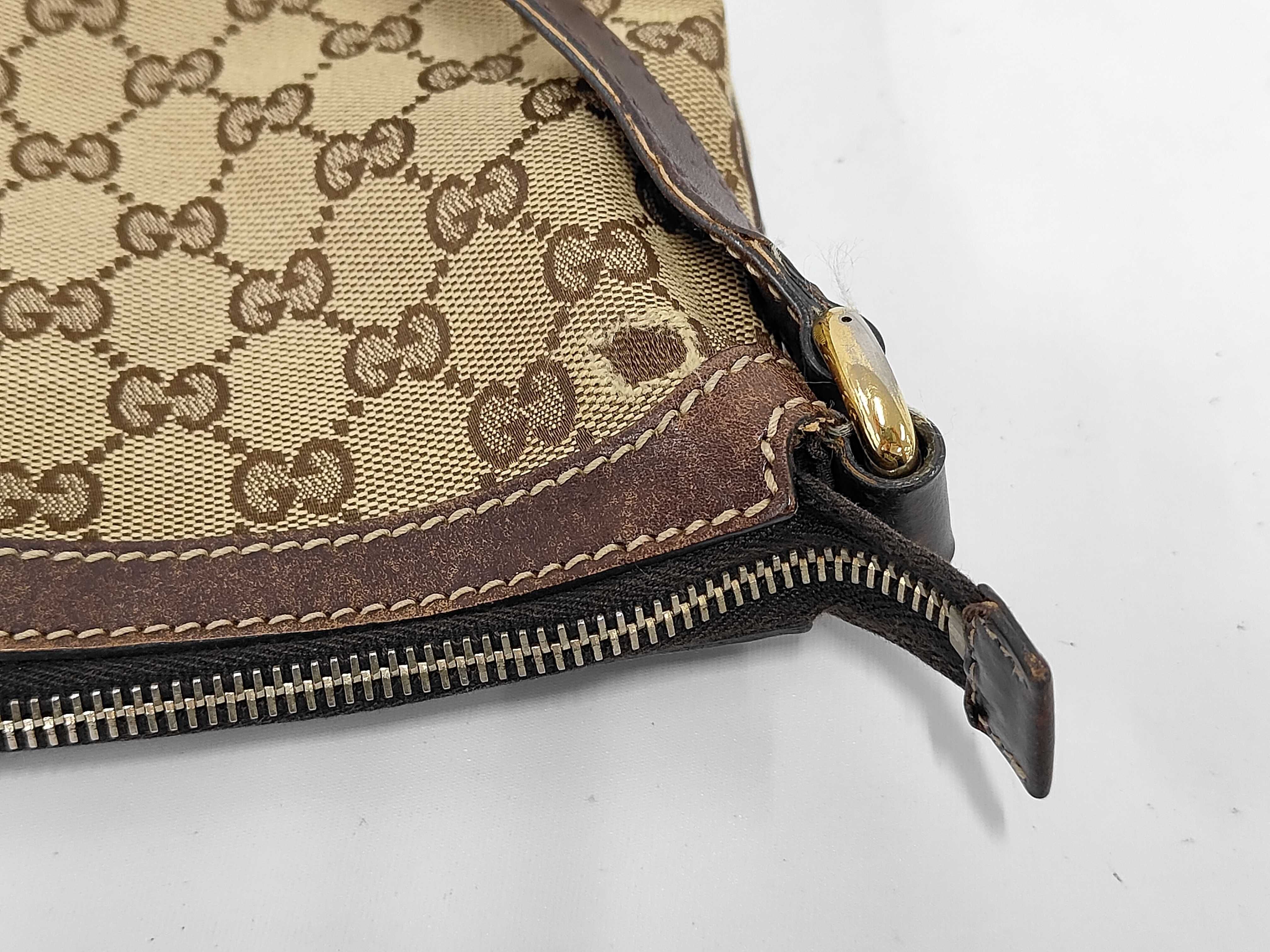 GG Canvas Shoulder Bag Horsebit Shoulder Bag — view 14