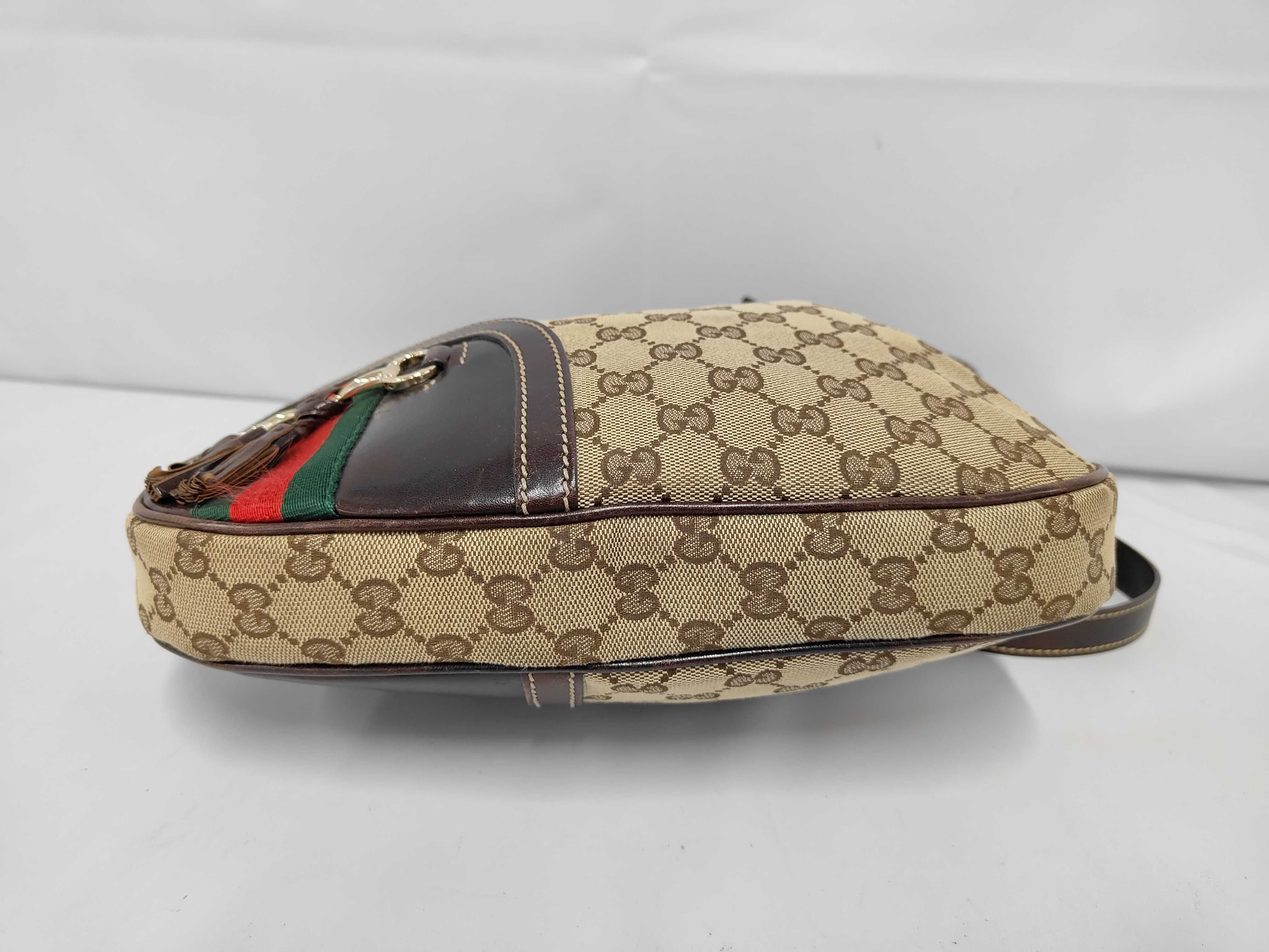 GG Canvas Shoulder Bag Horsebit Shoulder Bag — view 3