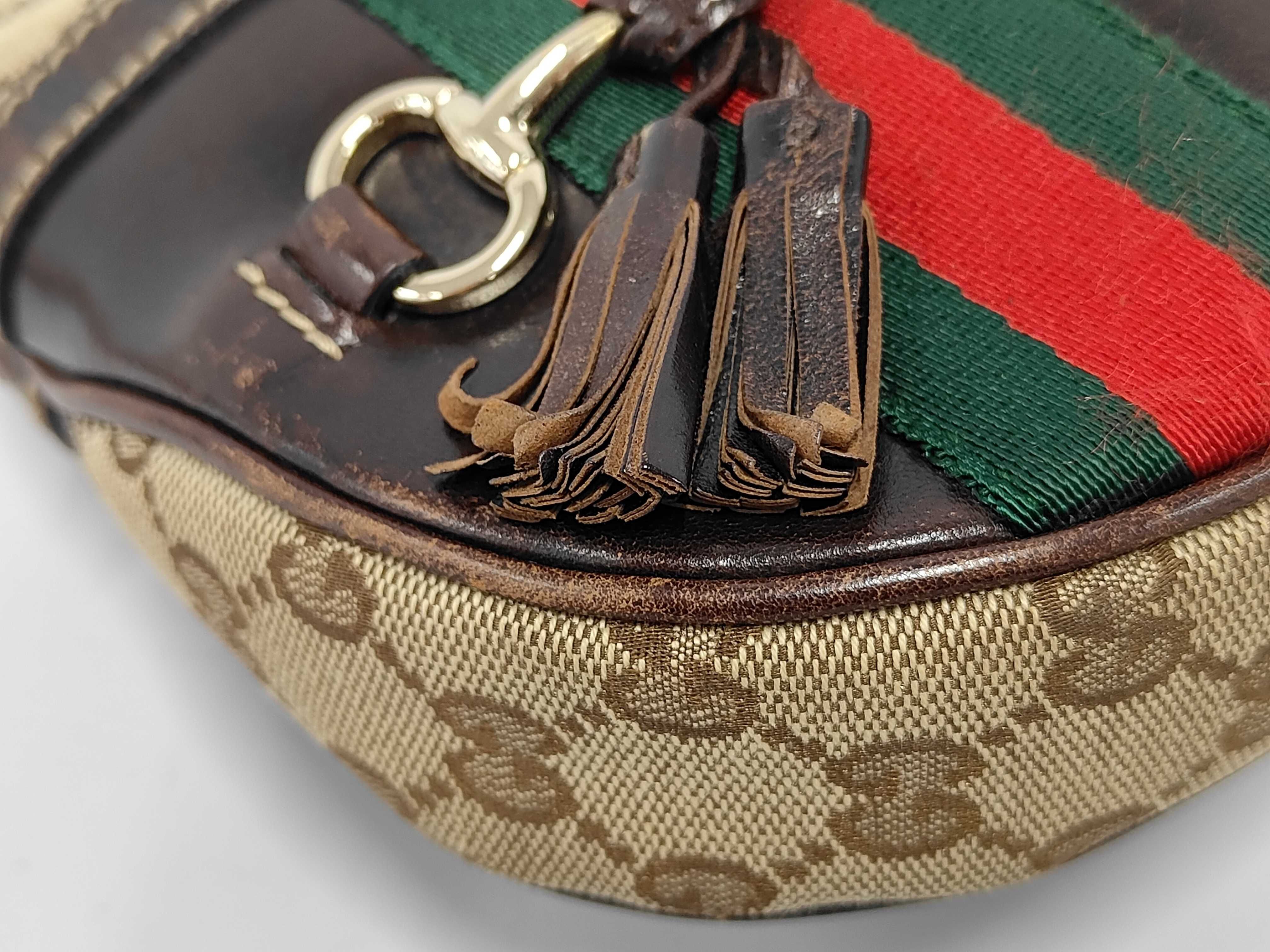 GG Canvas Shoulder Bag Horsebit Shoulder Bag — view 4