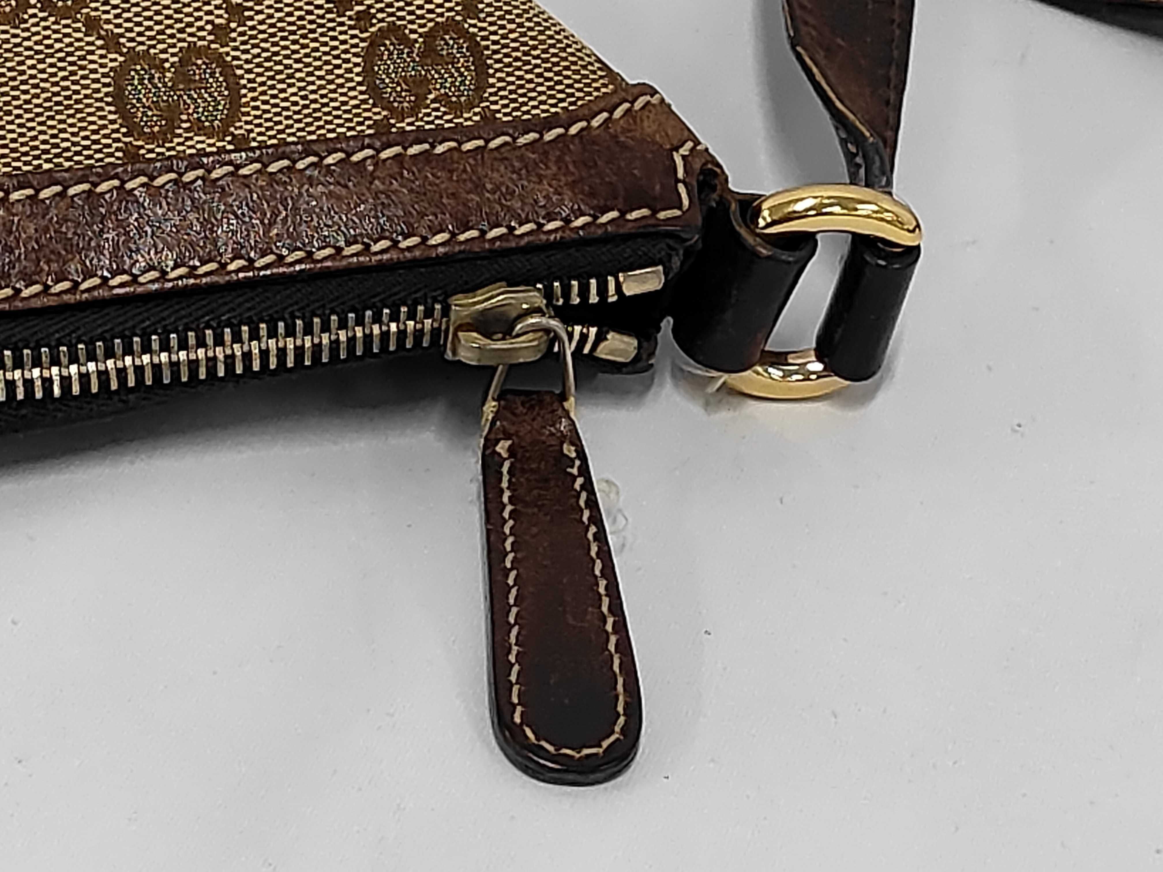GG Canvas Shoulder Bag Horsebit Shoulder Bag — view 7