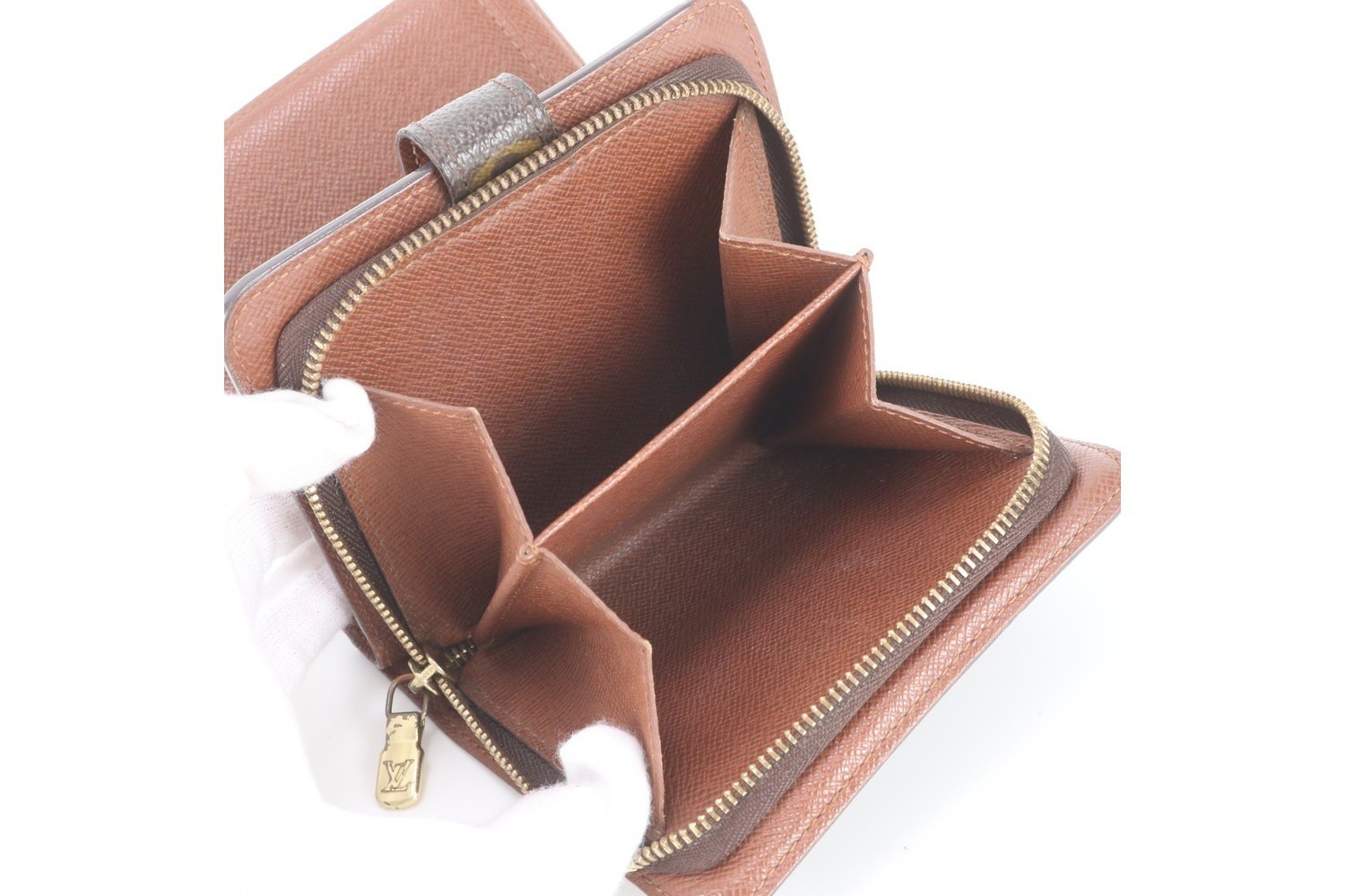 Monogram Compact Zip M61667 Leather Bi-fold Wallet — view 8