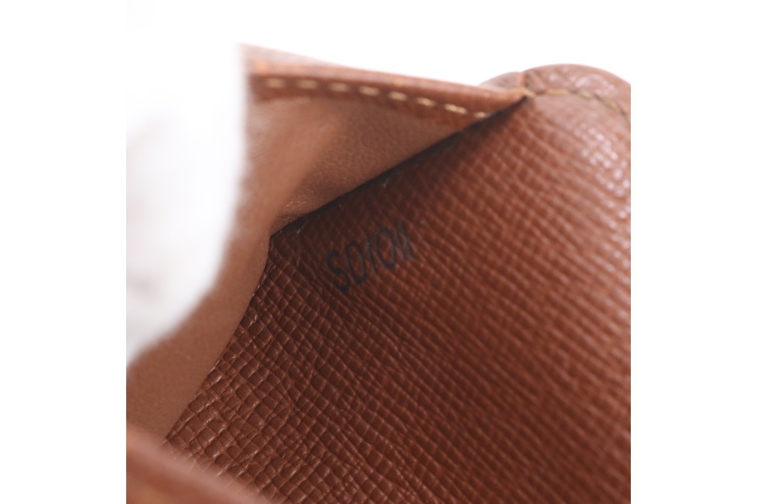 Monogram Compact Zip M61667 Leather Bi-fold Wallet — view 10