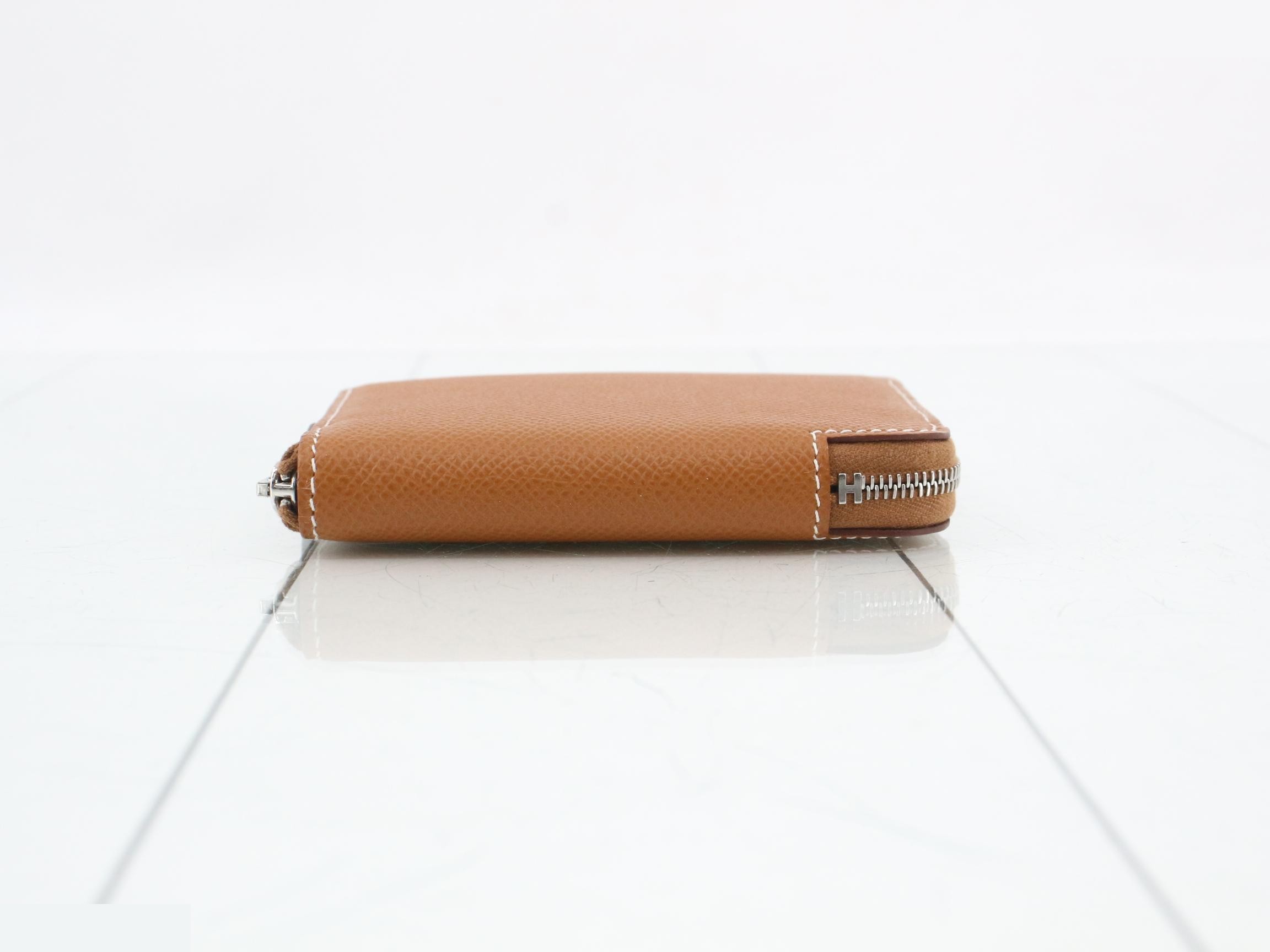 Silk In Wallet — view 3