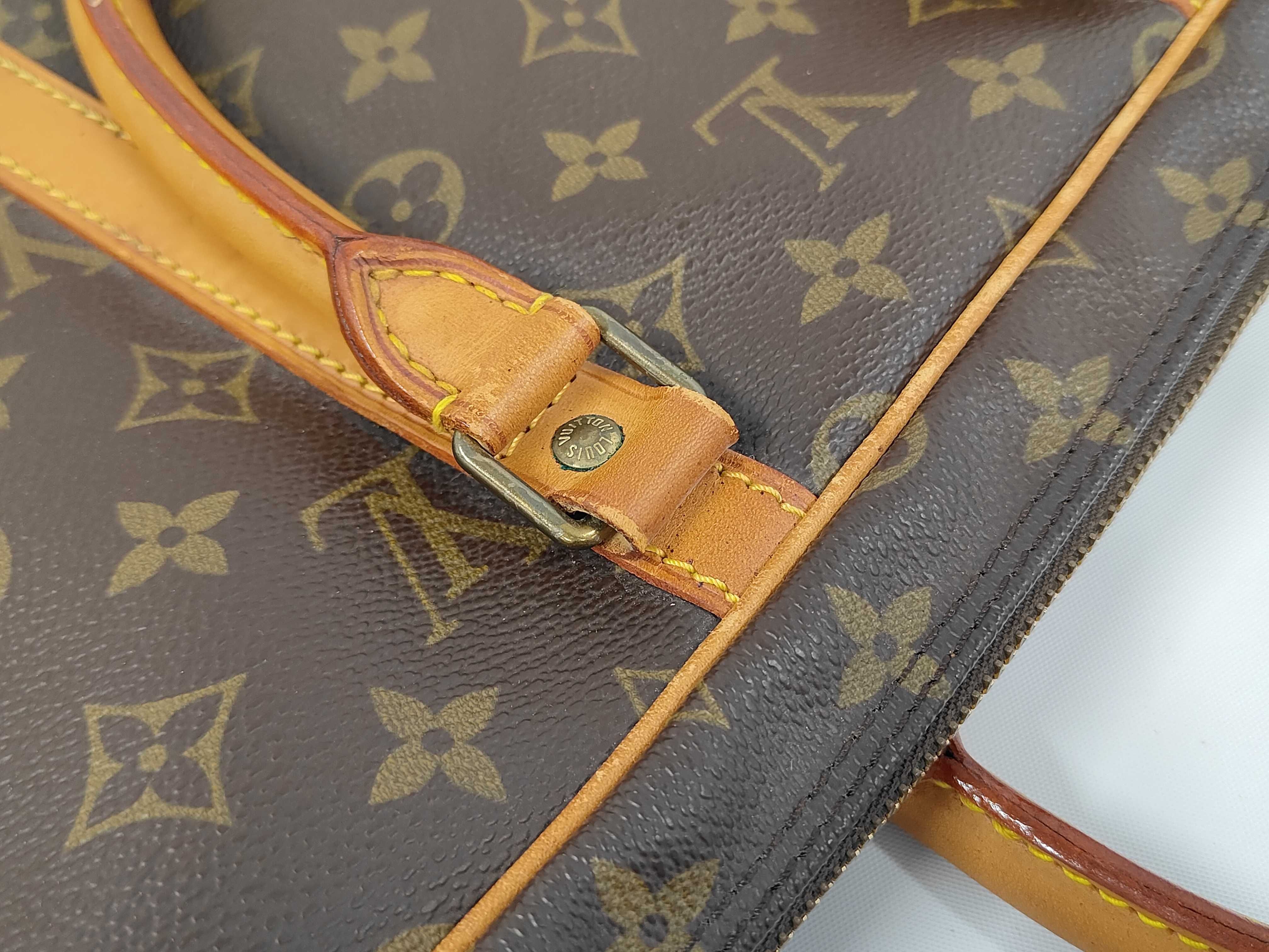 LV Port Document Voyage Handbag — view 6