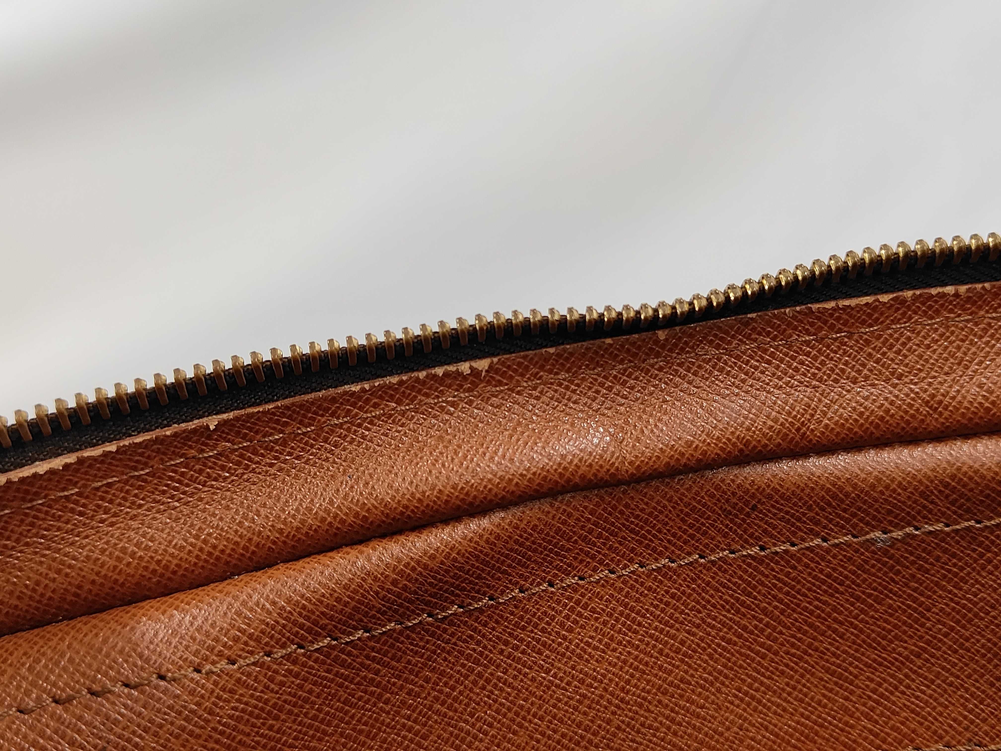 LV Port Document Voyage Handbag — view 10