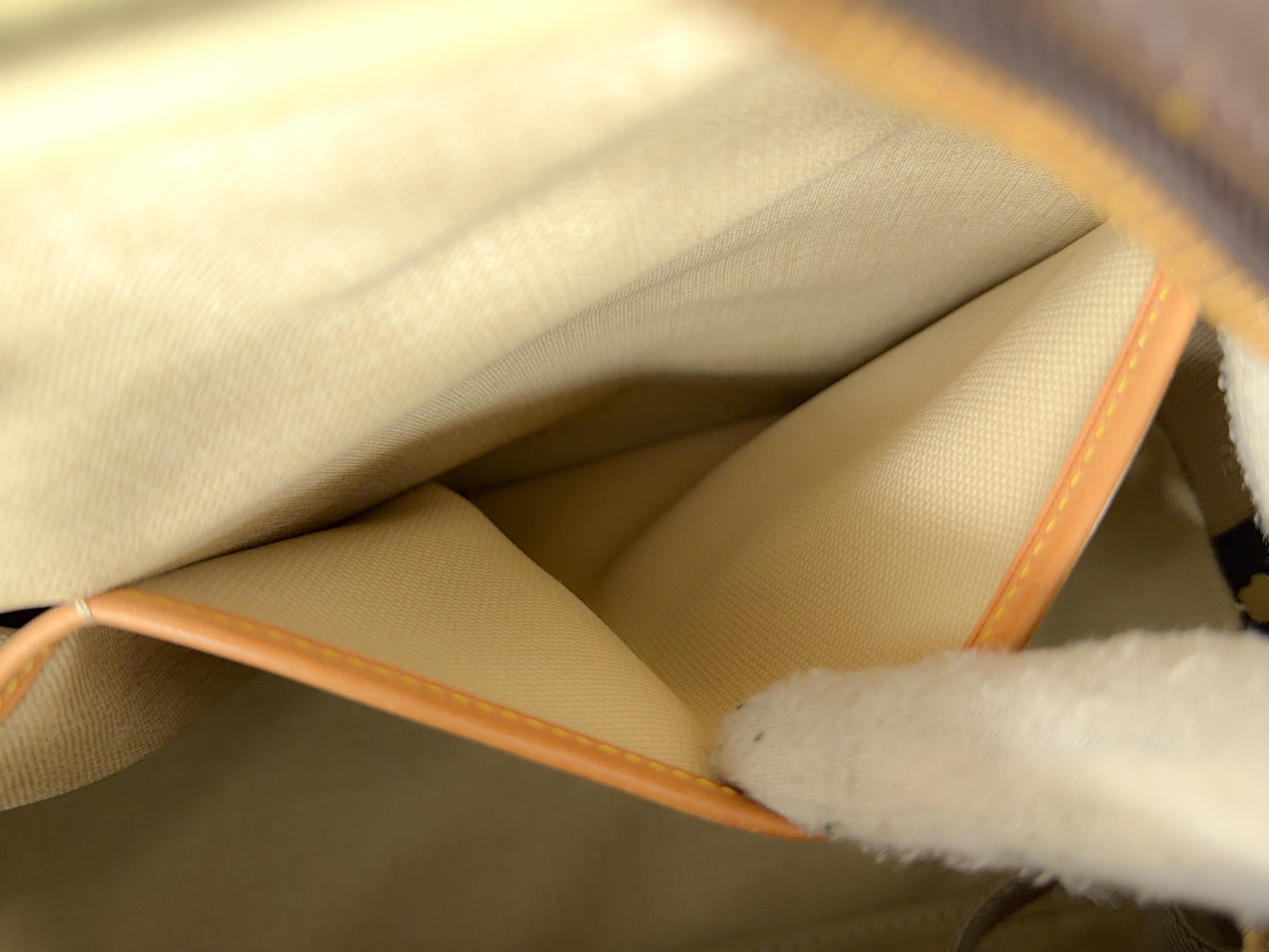 Monogram M47270 Deauville VI1918 Handbag — view 14
