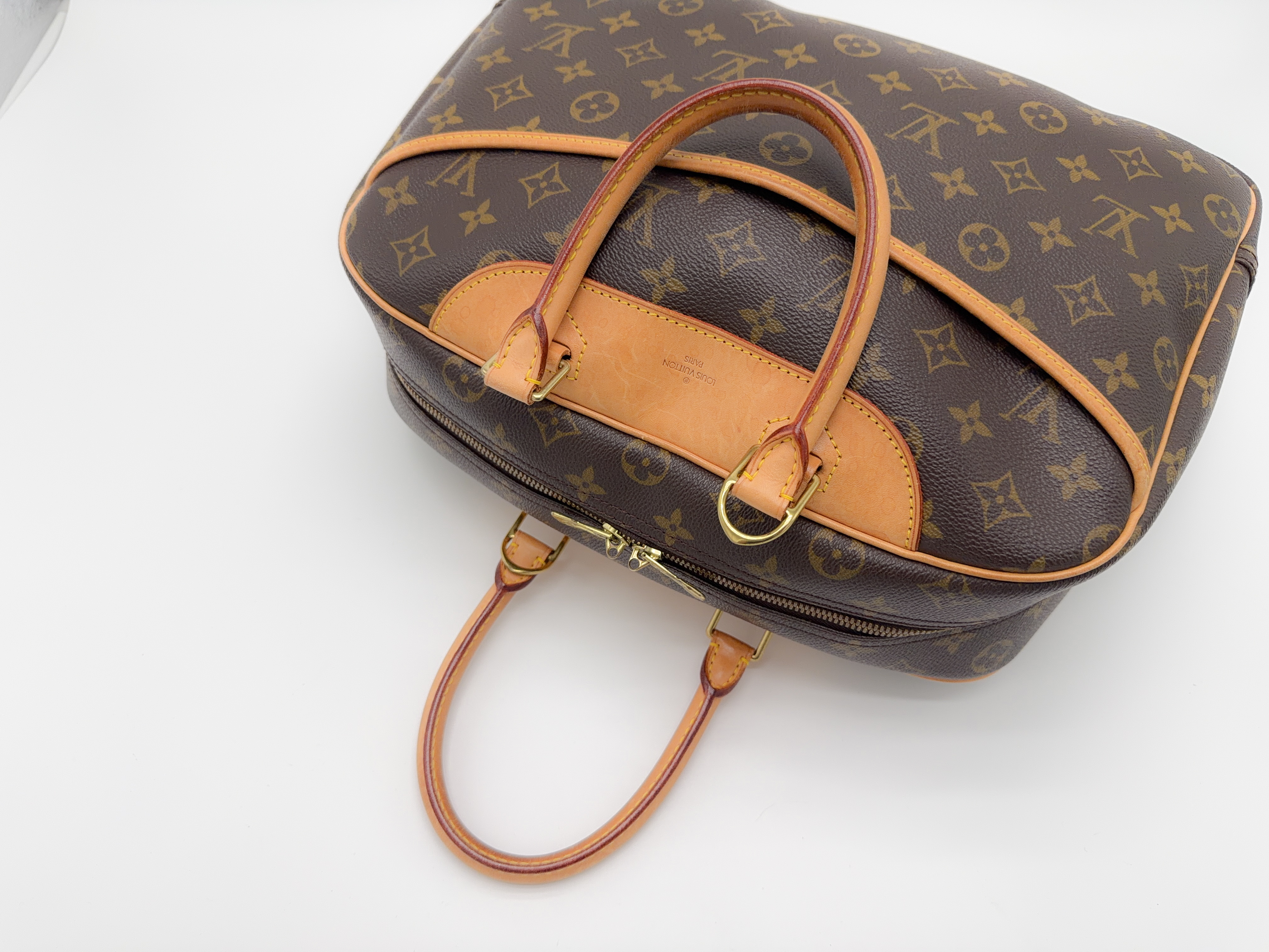 Monogram M47270 Deauville VI1918 Handbag — view 4