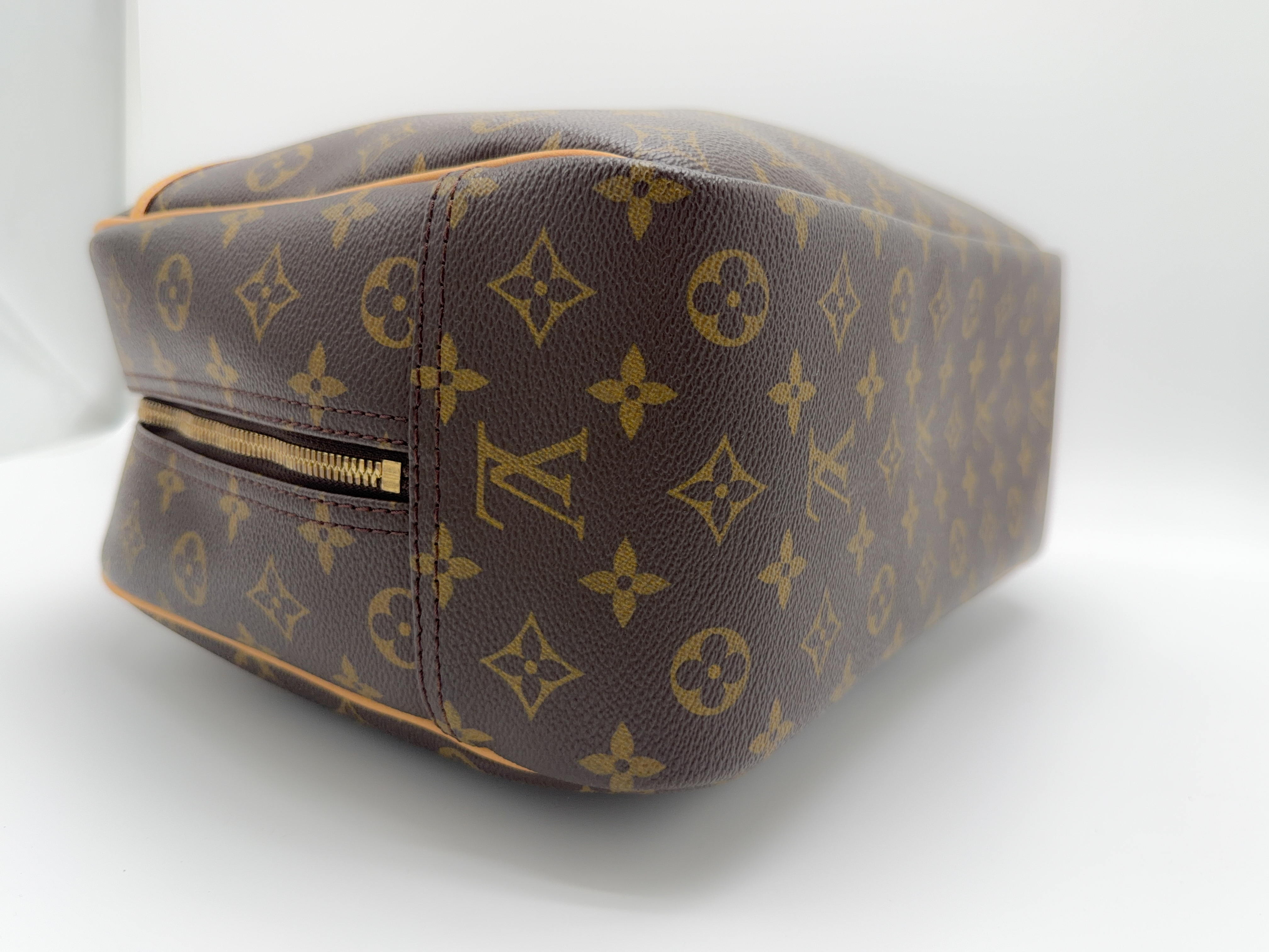 Monogram M47270 Deauville VI1918 Handbag — view 9