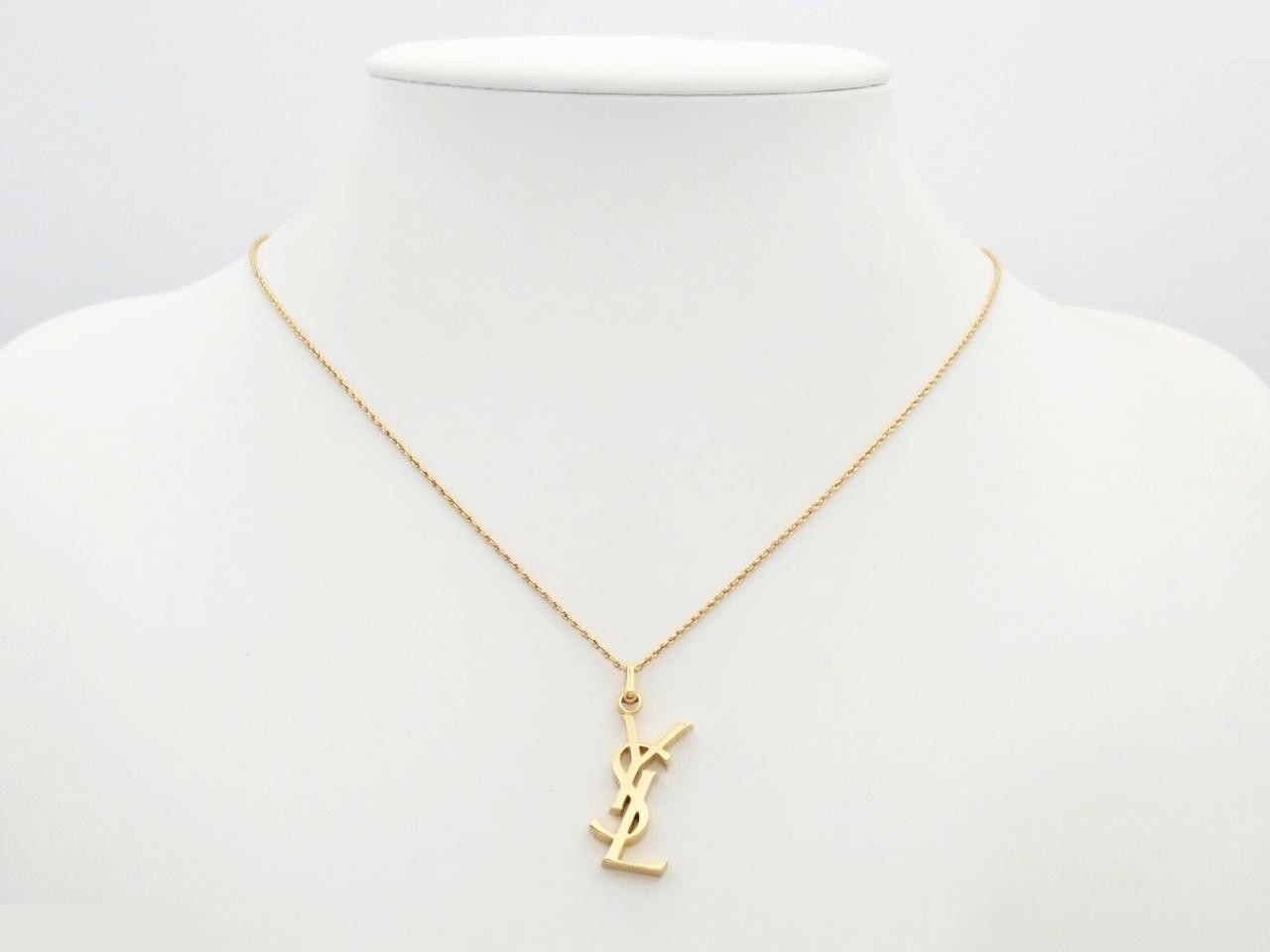 necklace — view 3
