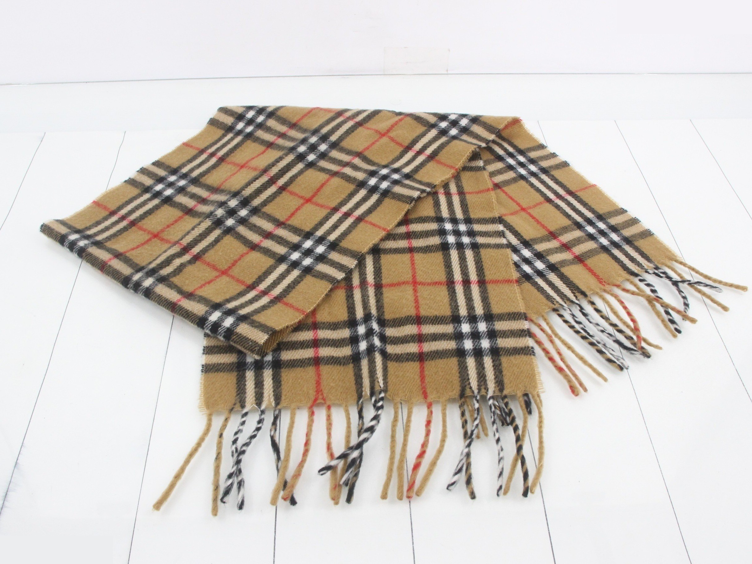 Other lines: Small items, accessories, and scarves — view 3