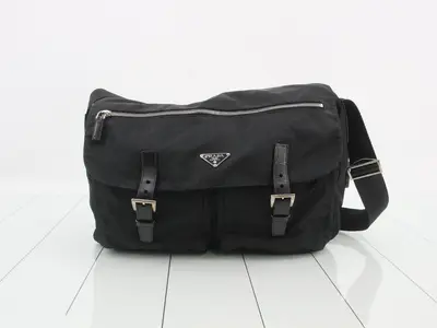 Other lines: Bags and shoulder bags