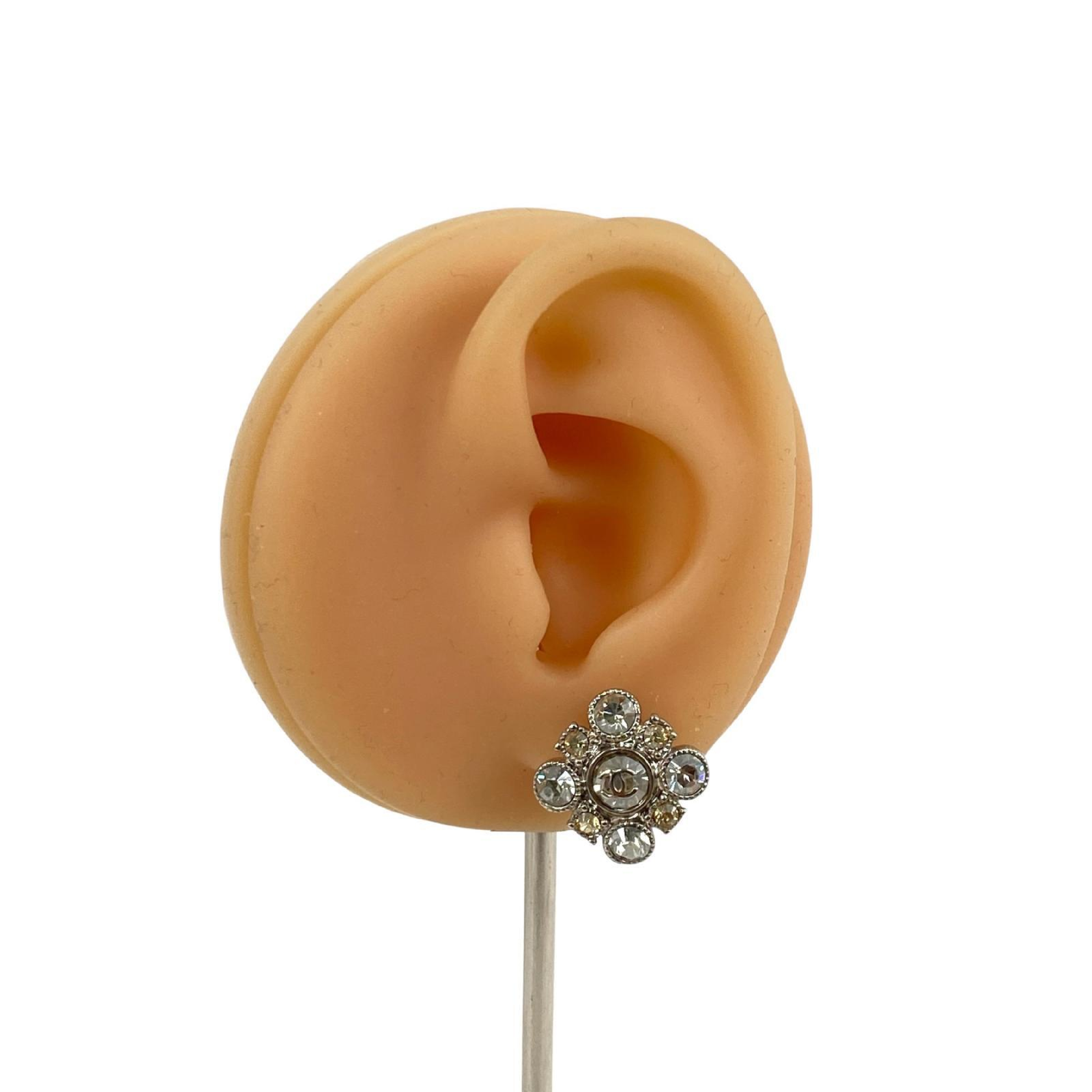 【*Shipped from: Hong Kong*】CHANEL ( ) Silver-colored Metal/Rhinestone Coco Mark A12W Earrings — view 3
