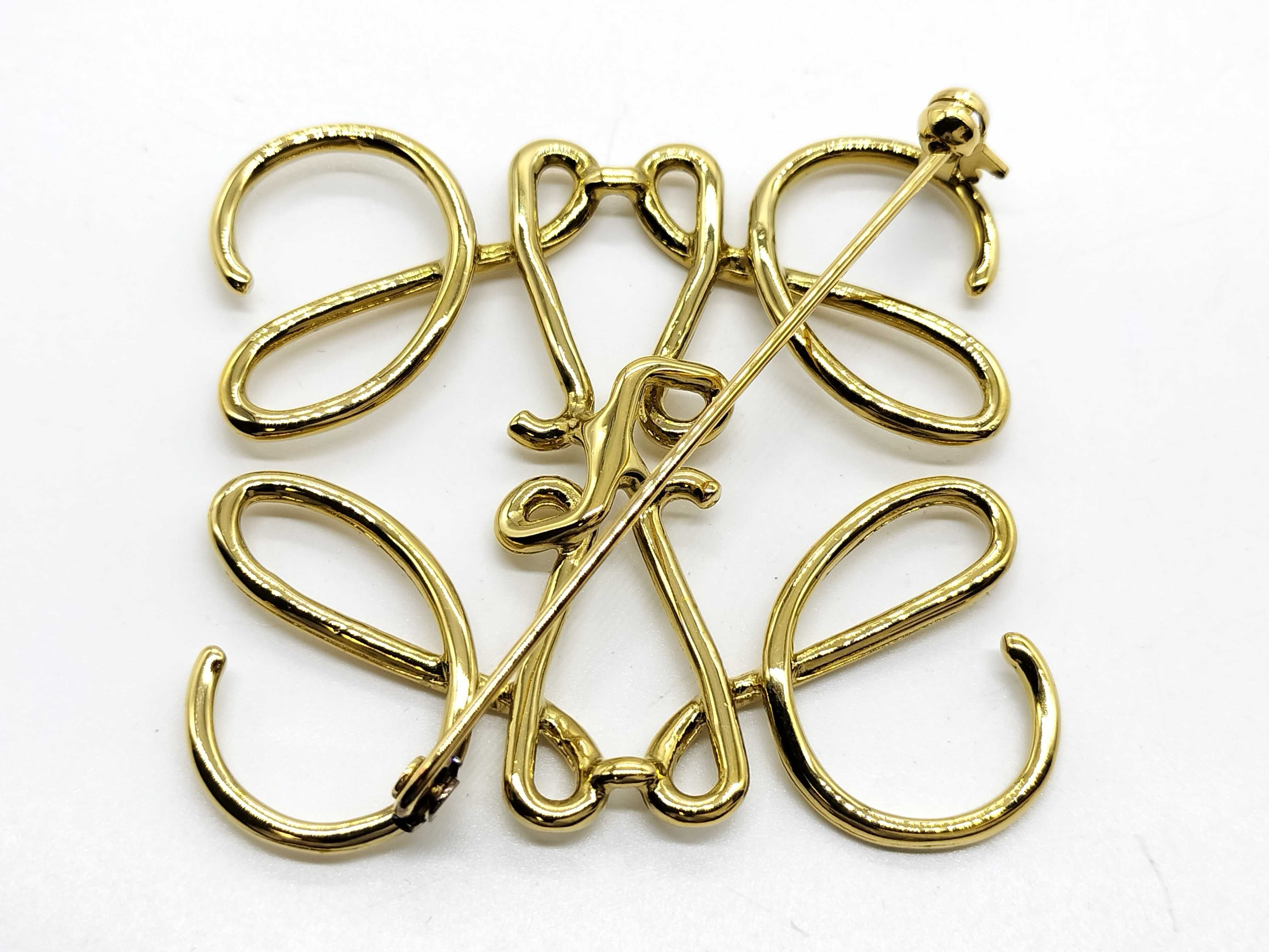 Anagram Brooch — view 2