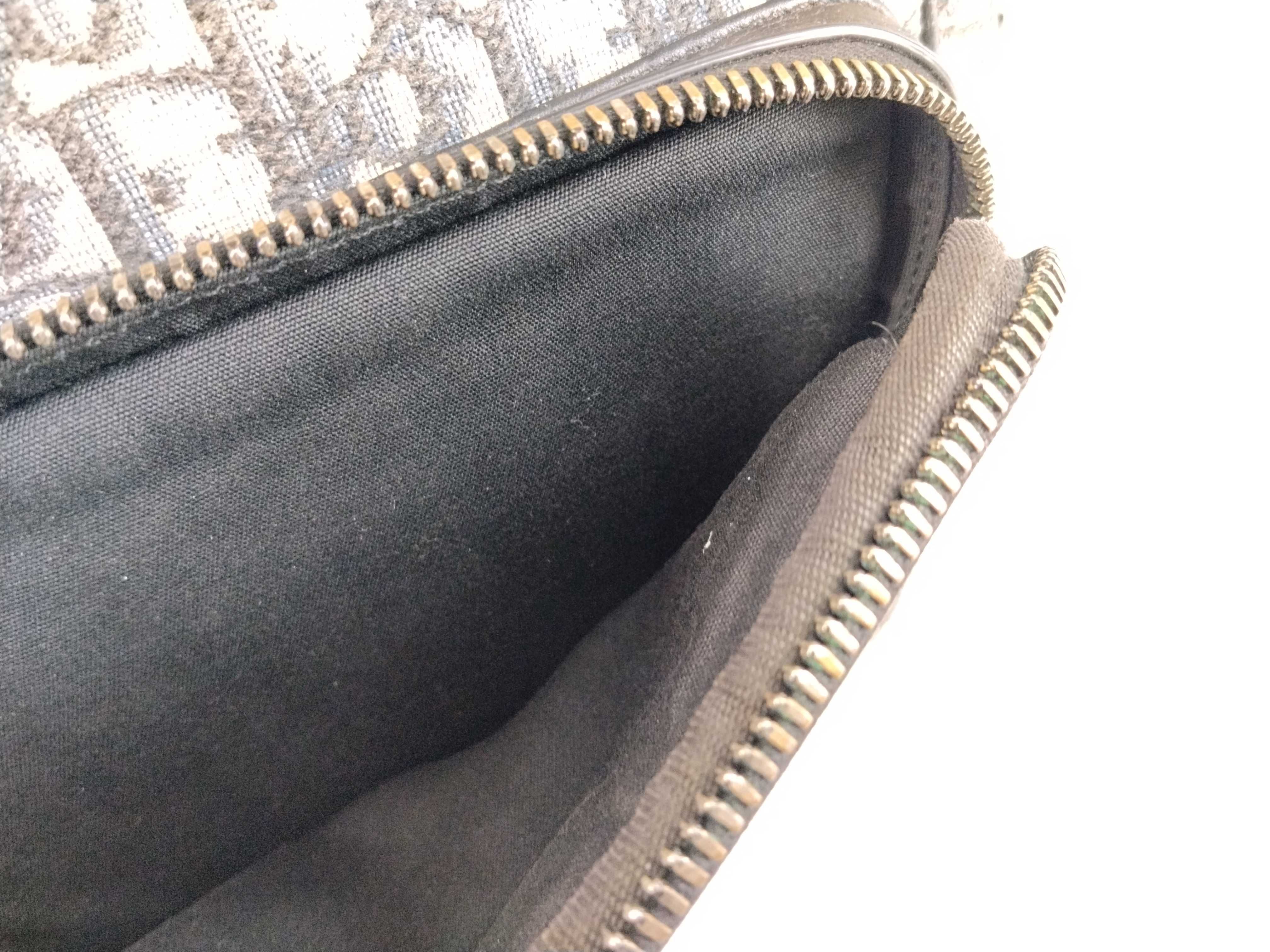 Trotter Oblique Canvas Leather Body Bag Shoulder Bag — view 14