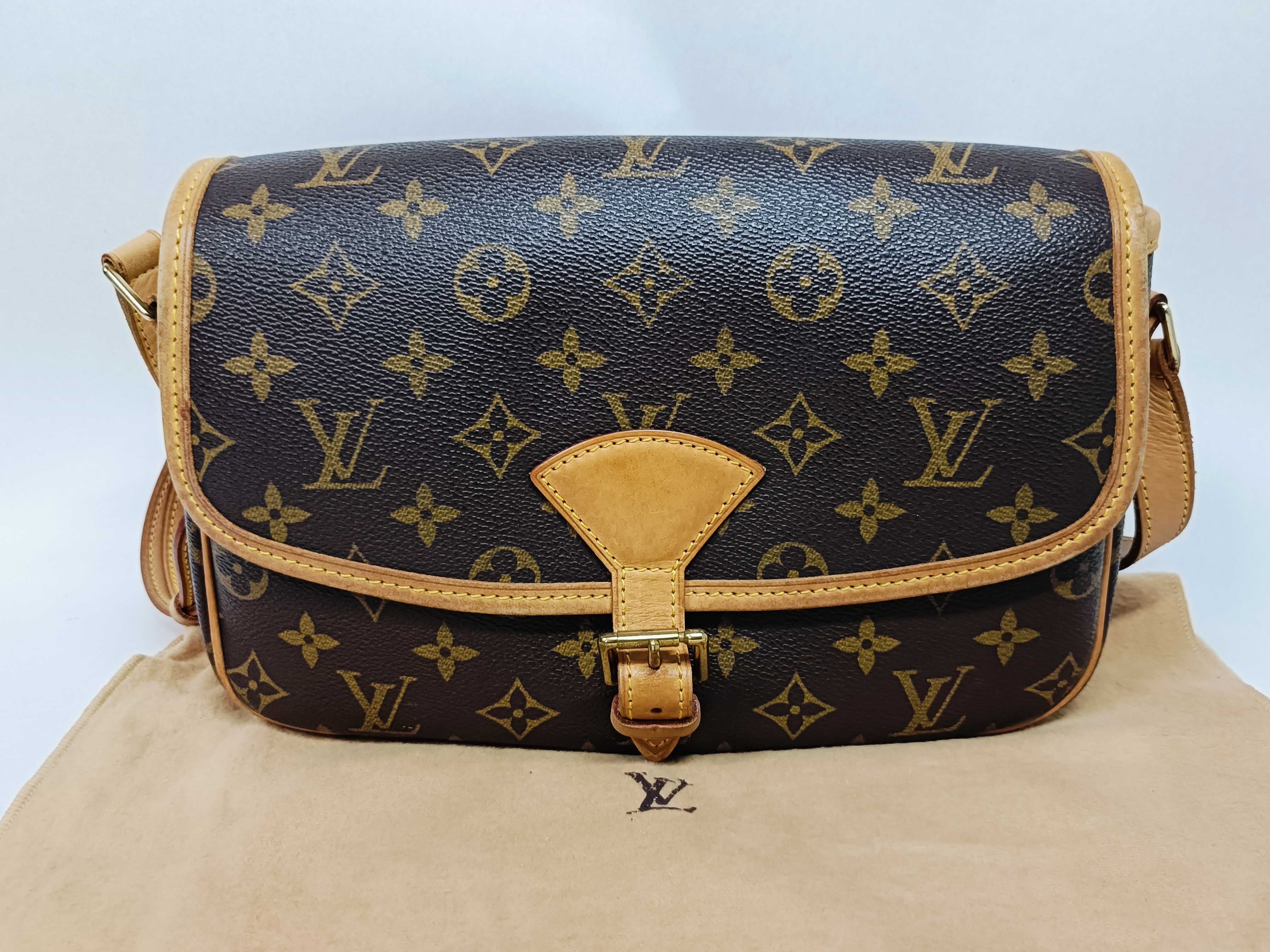Monogram M42250 Sologne Shoulder Bag
